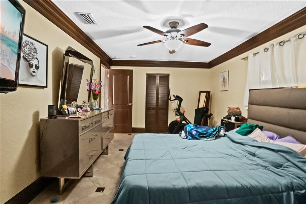 Crystal Lake 4th Sec 66-1 - Residential