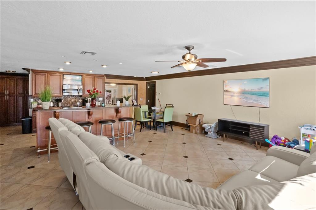 Crystal Lake 4th Sec 66-1 - Residential
