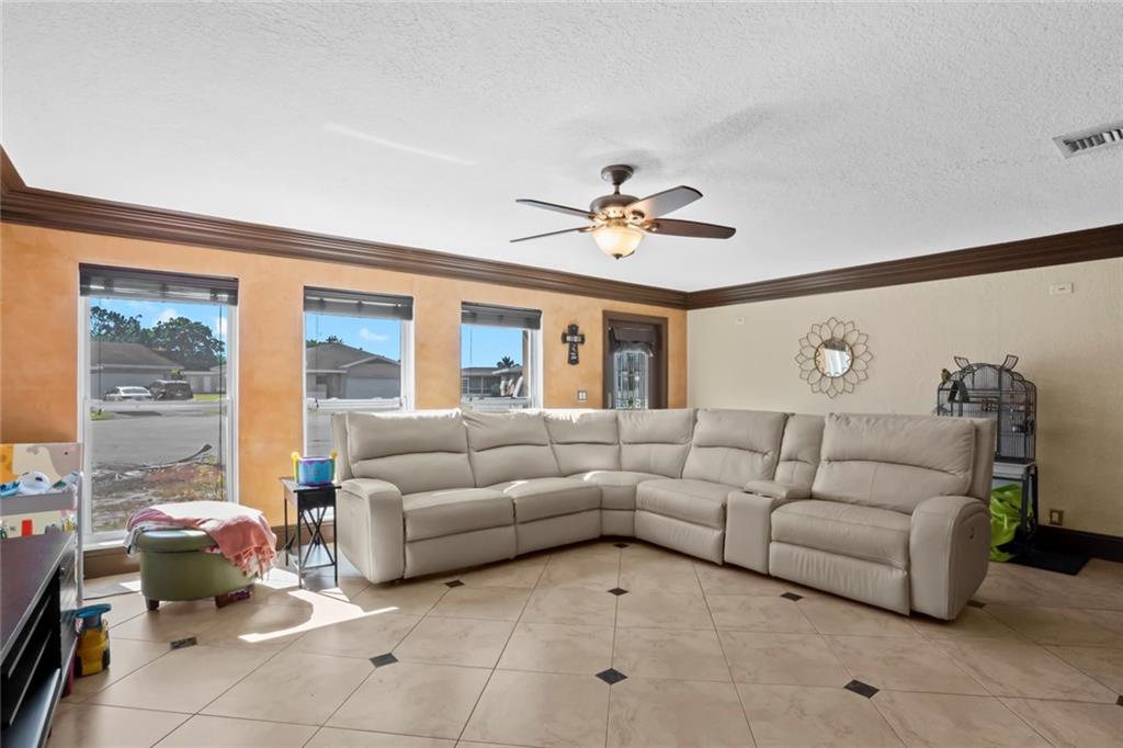 Crystal Lake 4th Sec 66-1 - Residential