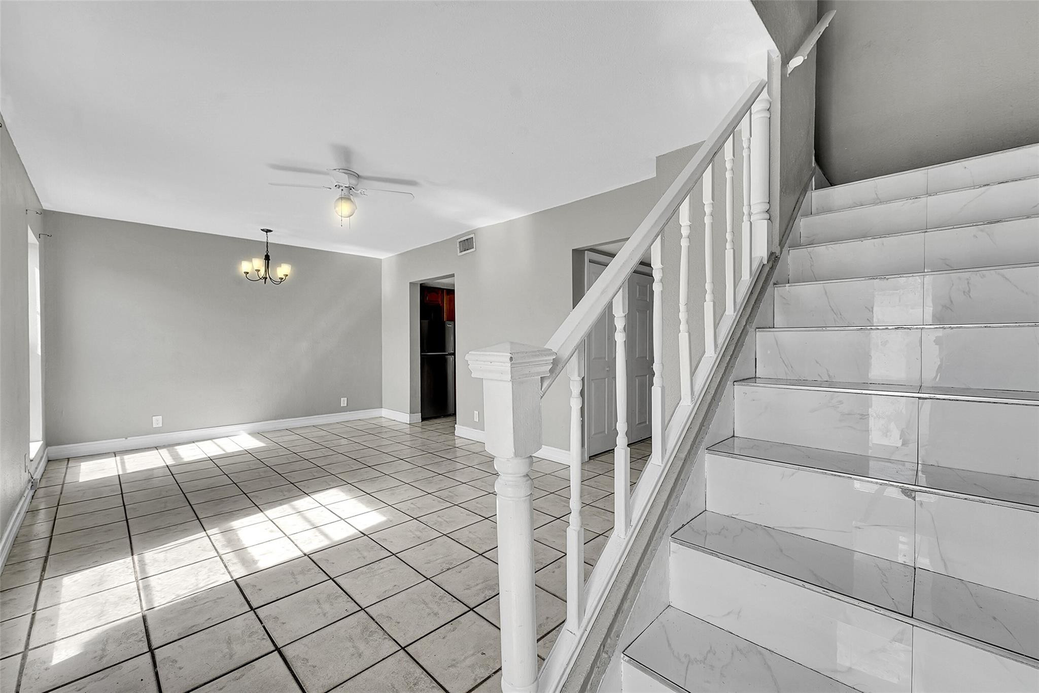 Tam-o-shanter Villas - Residential