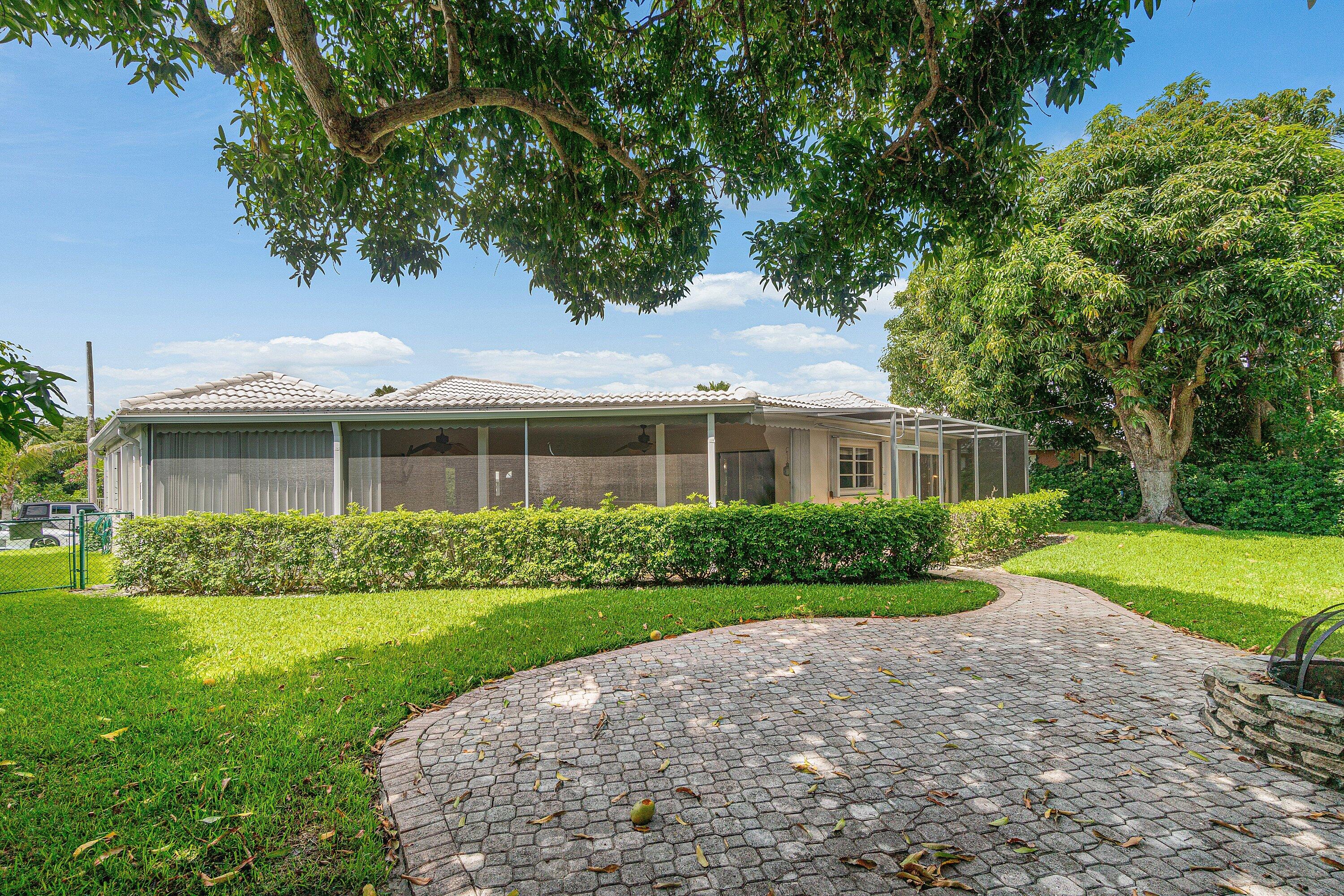 CAMINO GARDENS - Residential