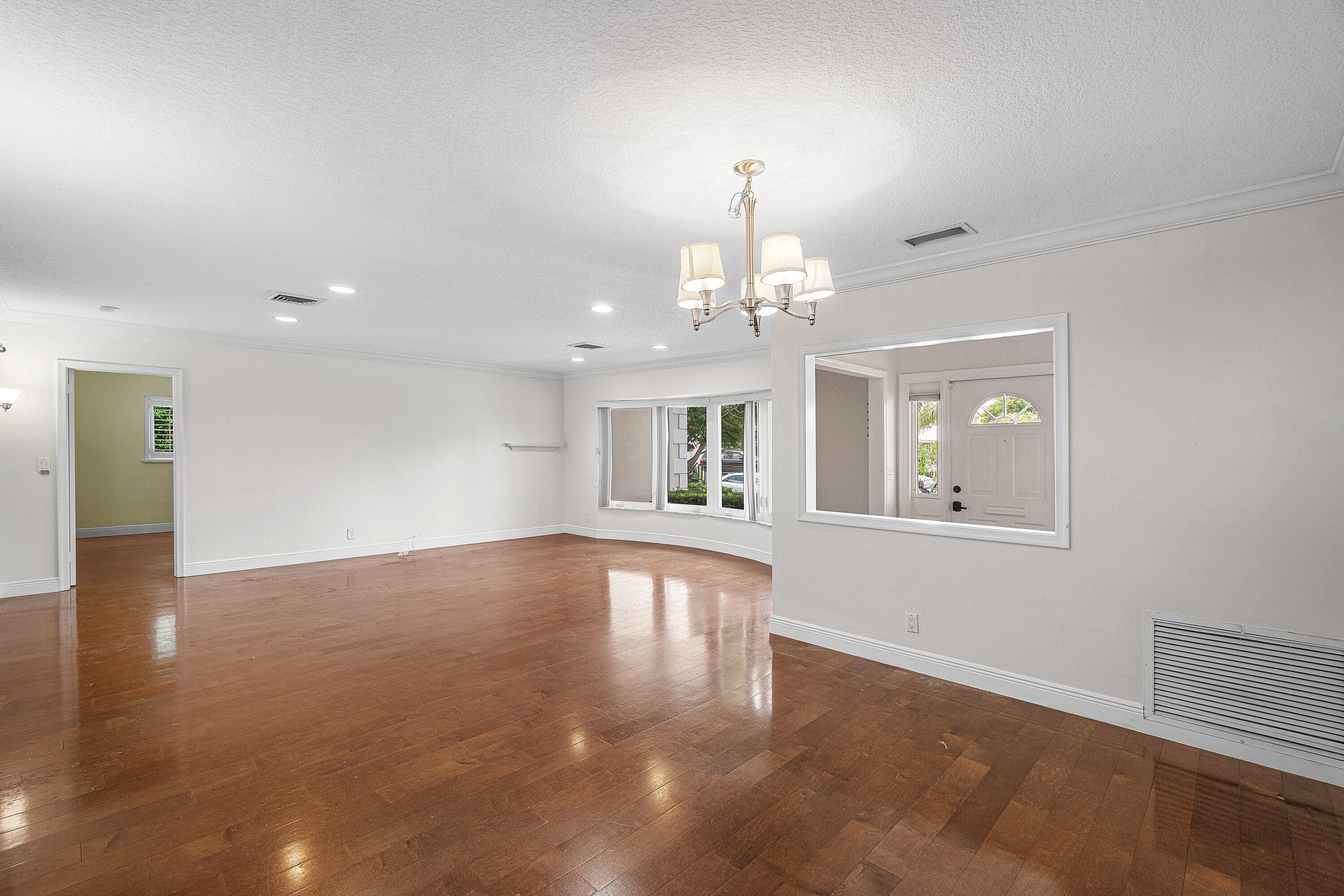 CAMINO GARDENS - Residential