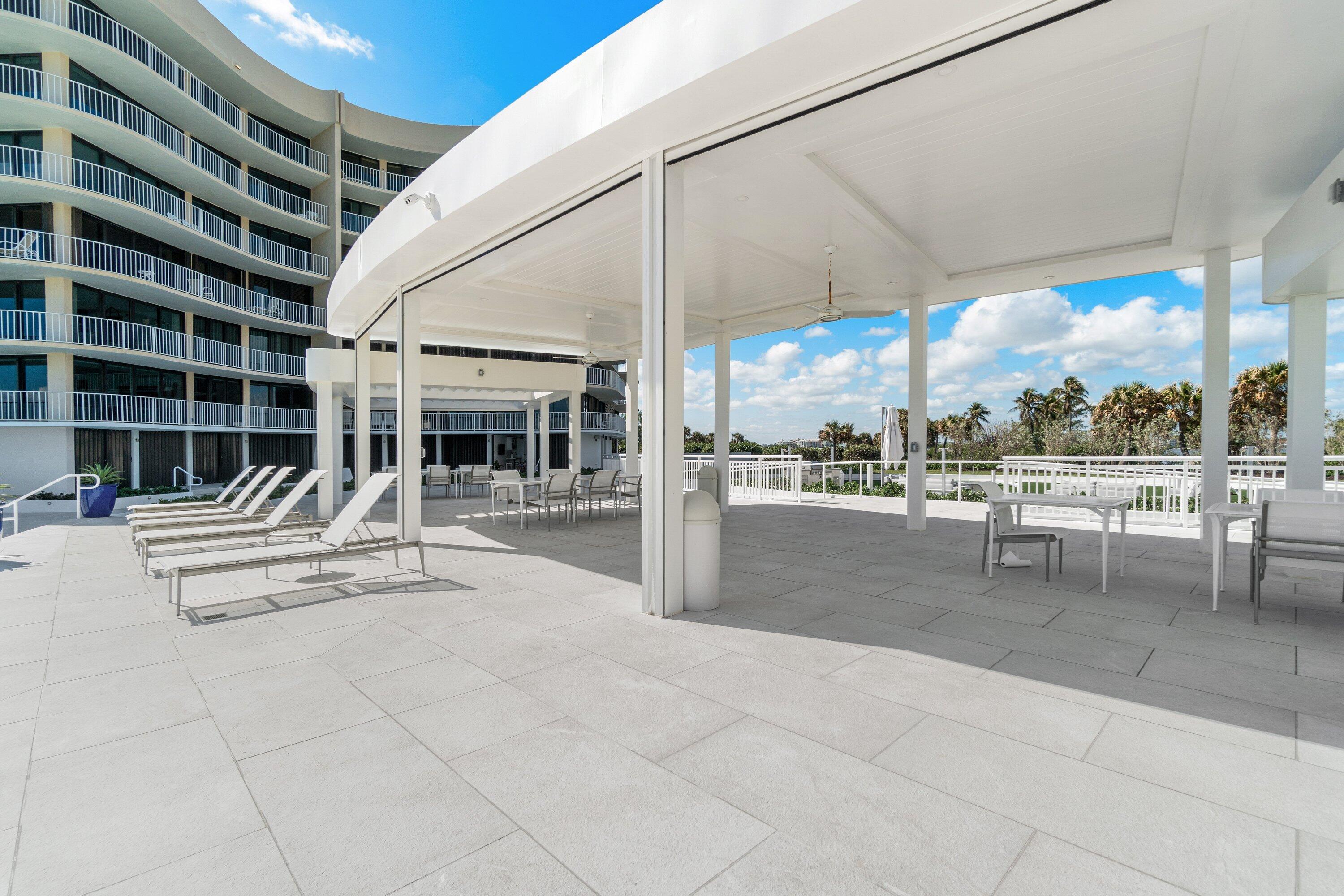ATRIUMS OF PALM BEACH CONDO - Residential
