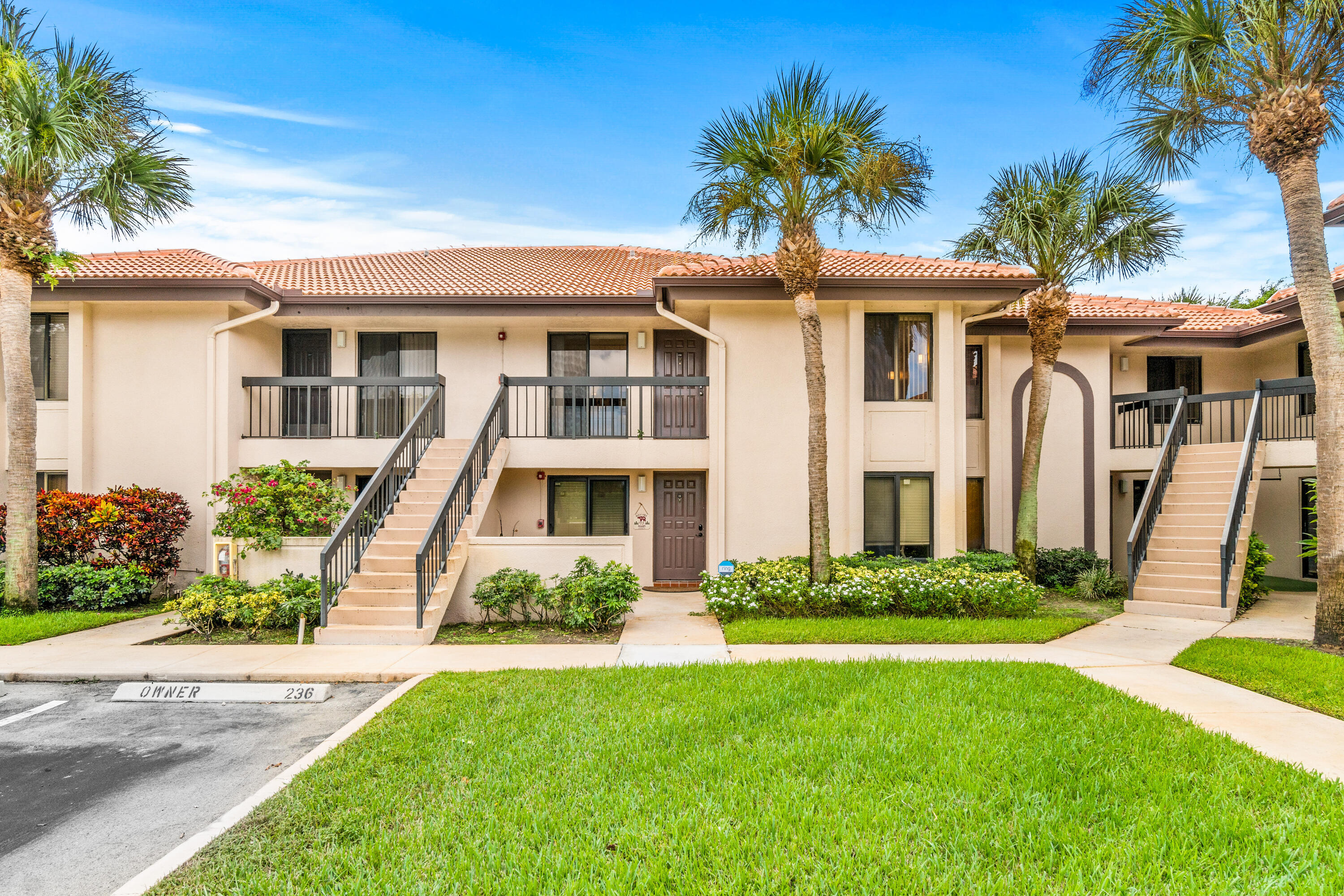 SAN REMO GOLF & TENNIS CLUB CONDO - Residential Lease