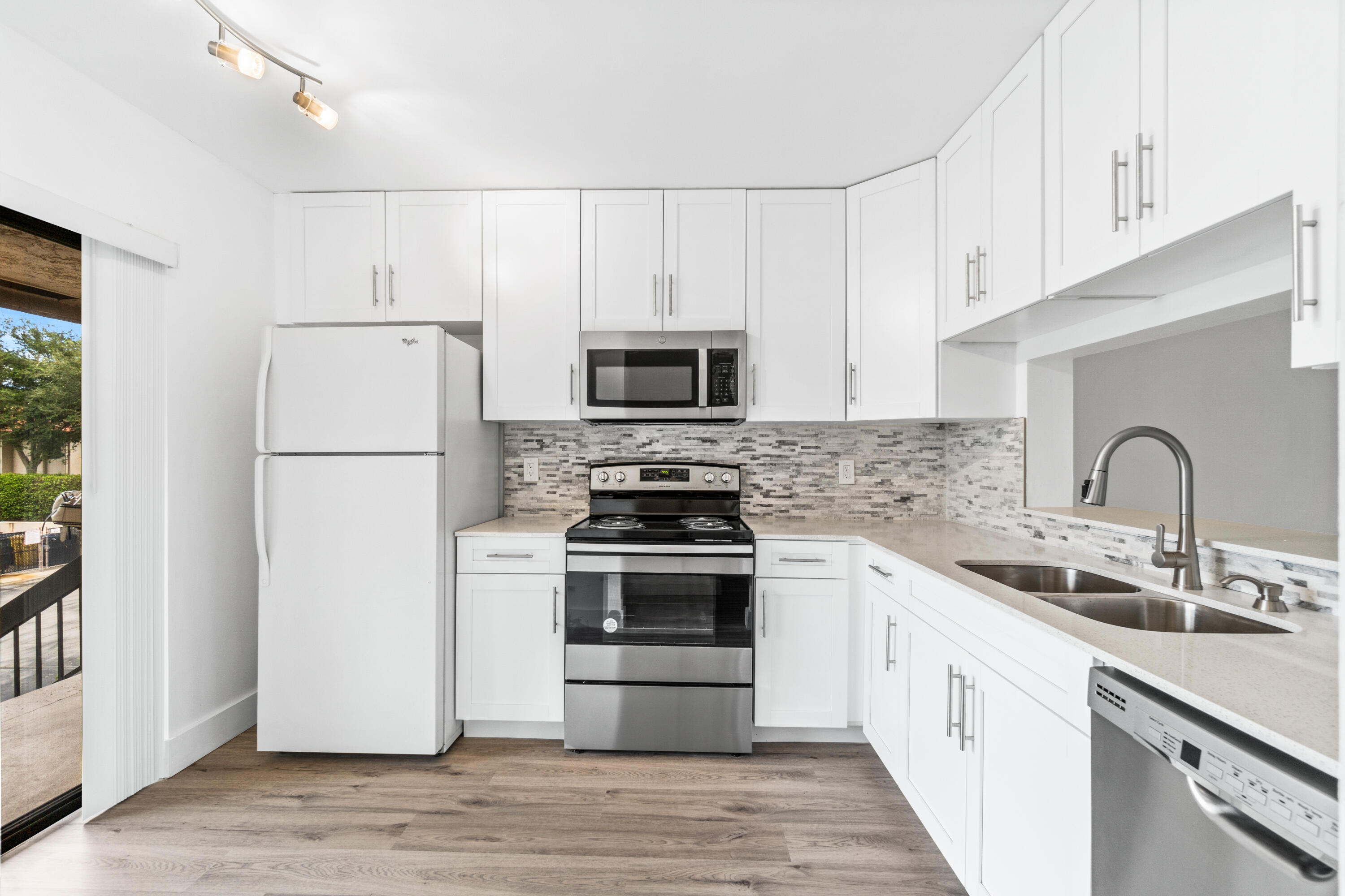 SAN REMO GOLF & TENNIS CLUB CONDO - Residential Lease