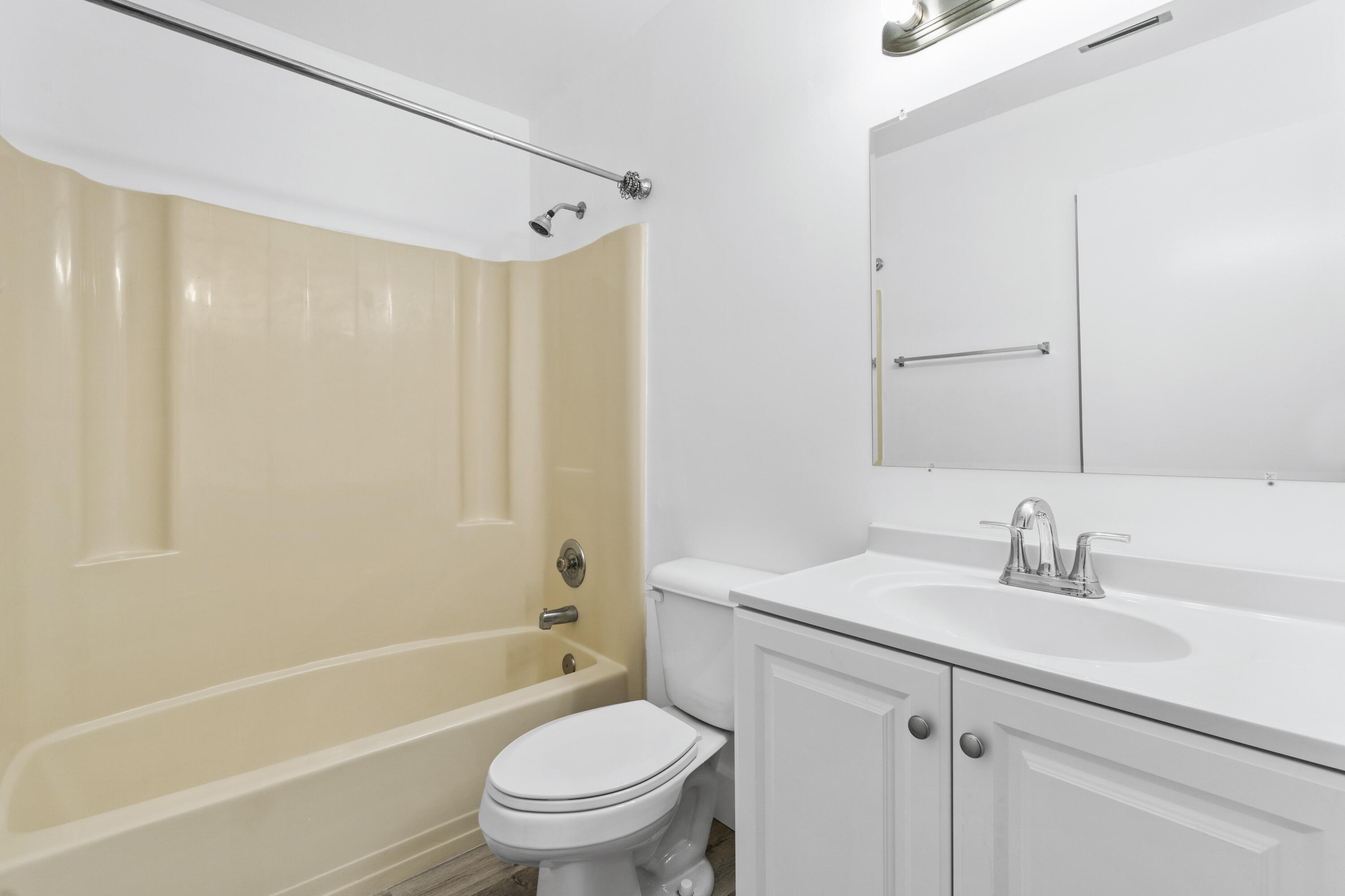 SAN REMO GOLF & TENNIS CLUB CONDO - Residential Lease