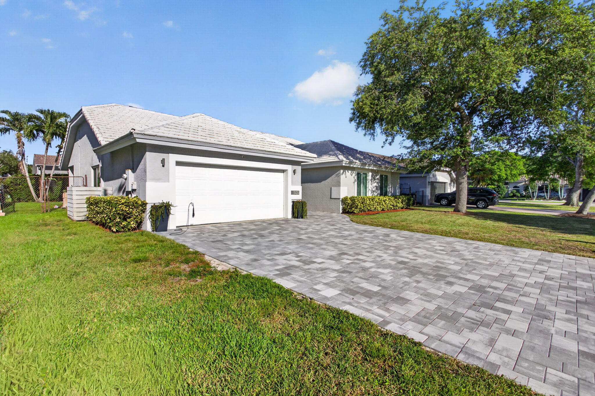 WINSTON PARK - Residential