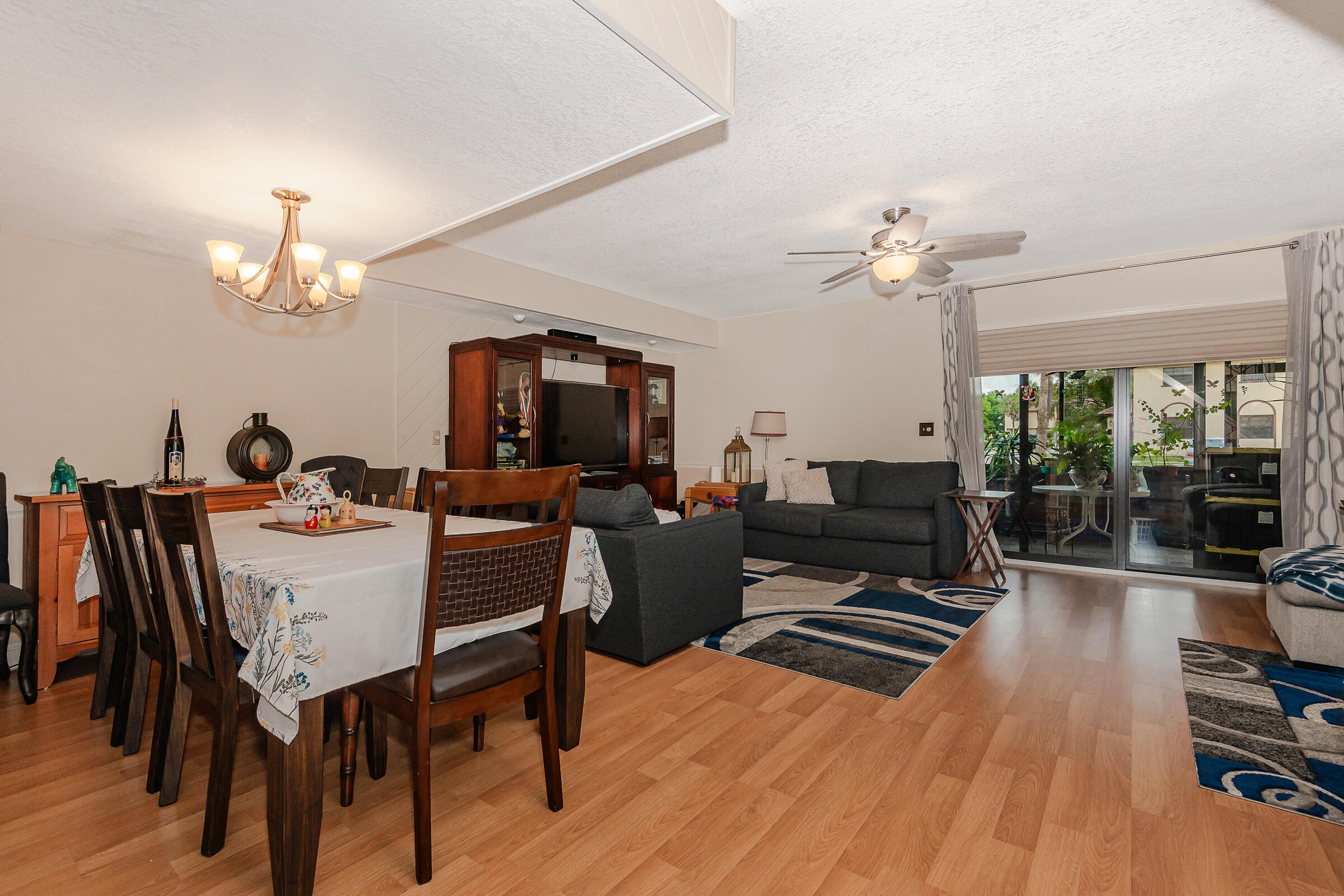 COLONIES TWO CONDO - Residential