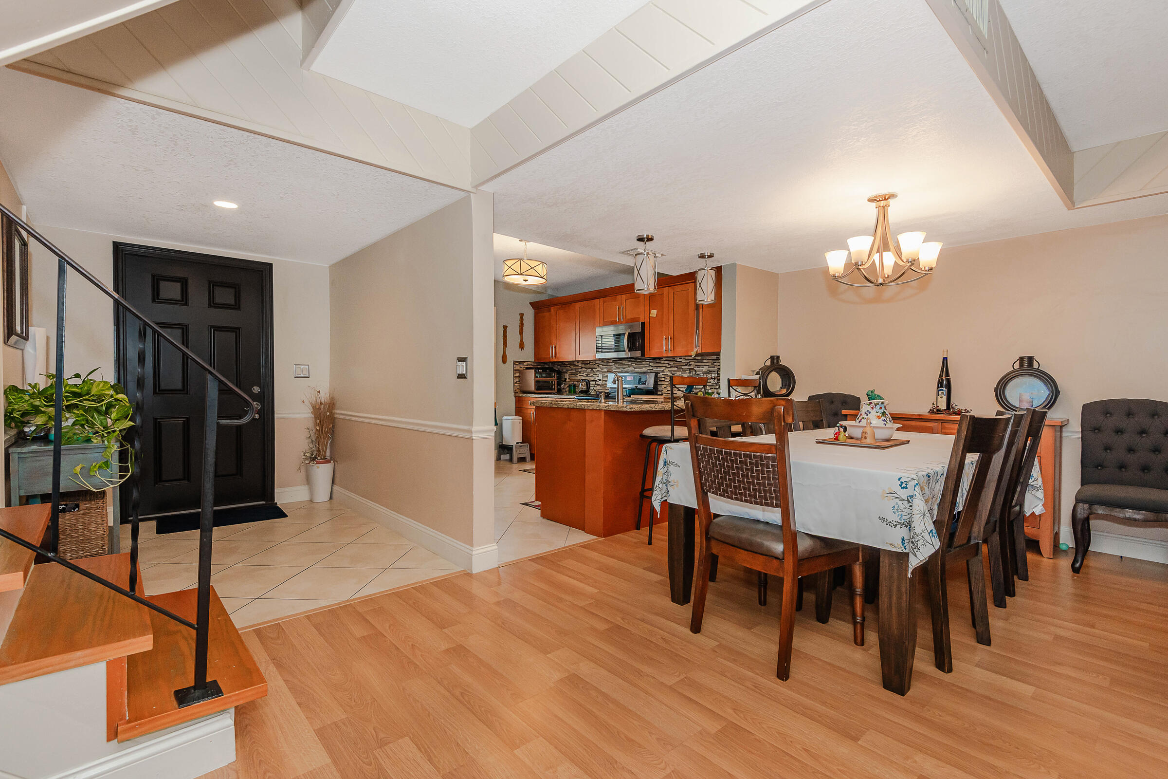 COLONIES TWO CONDO - Residential