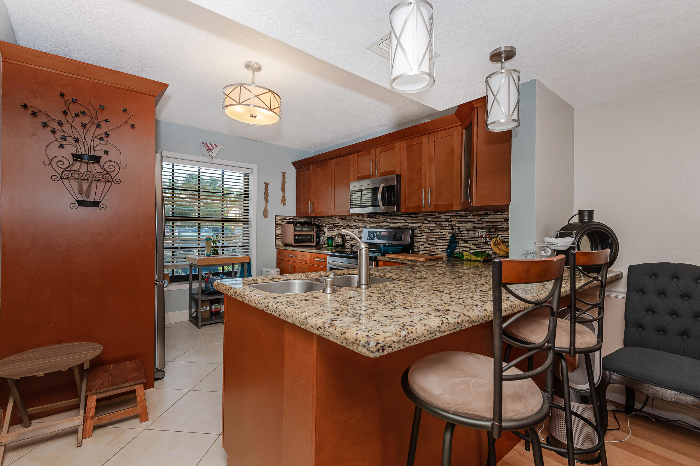 COLONIES TWO CONDO - Residential
