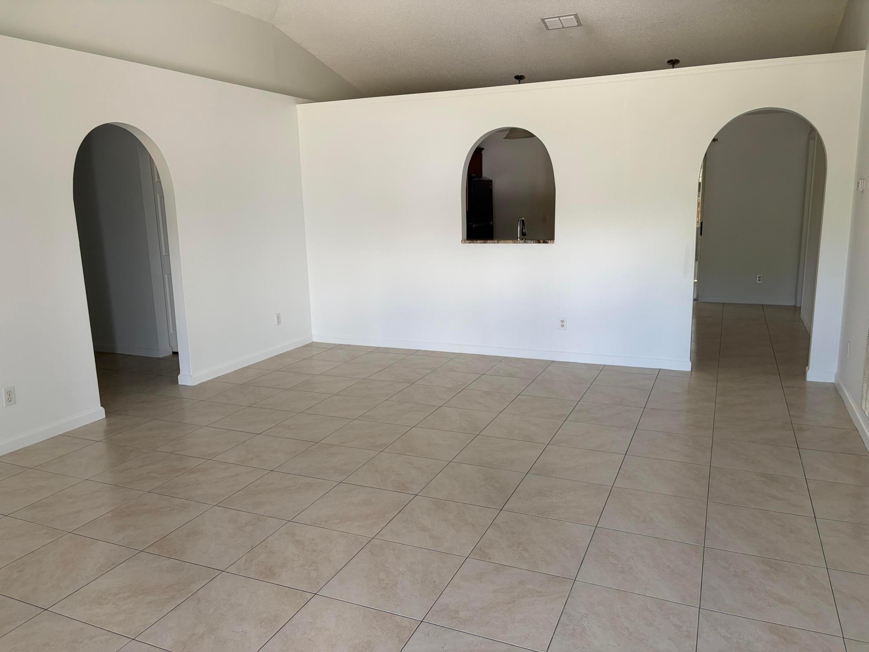 PORT ST LUCIE SECTION 7 - Residential