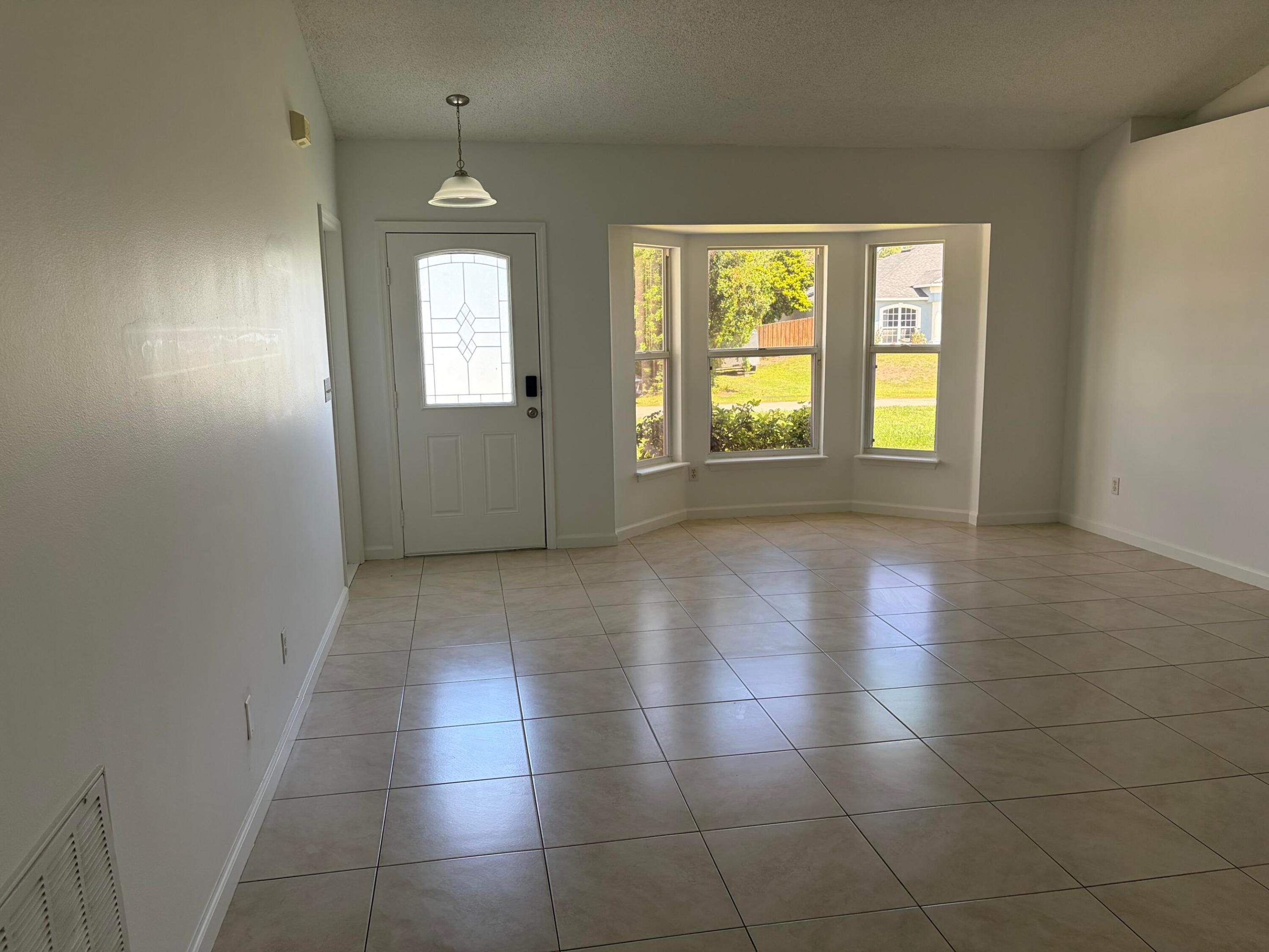 PORT ST LUCIE SECTION 7 - Residential