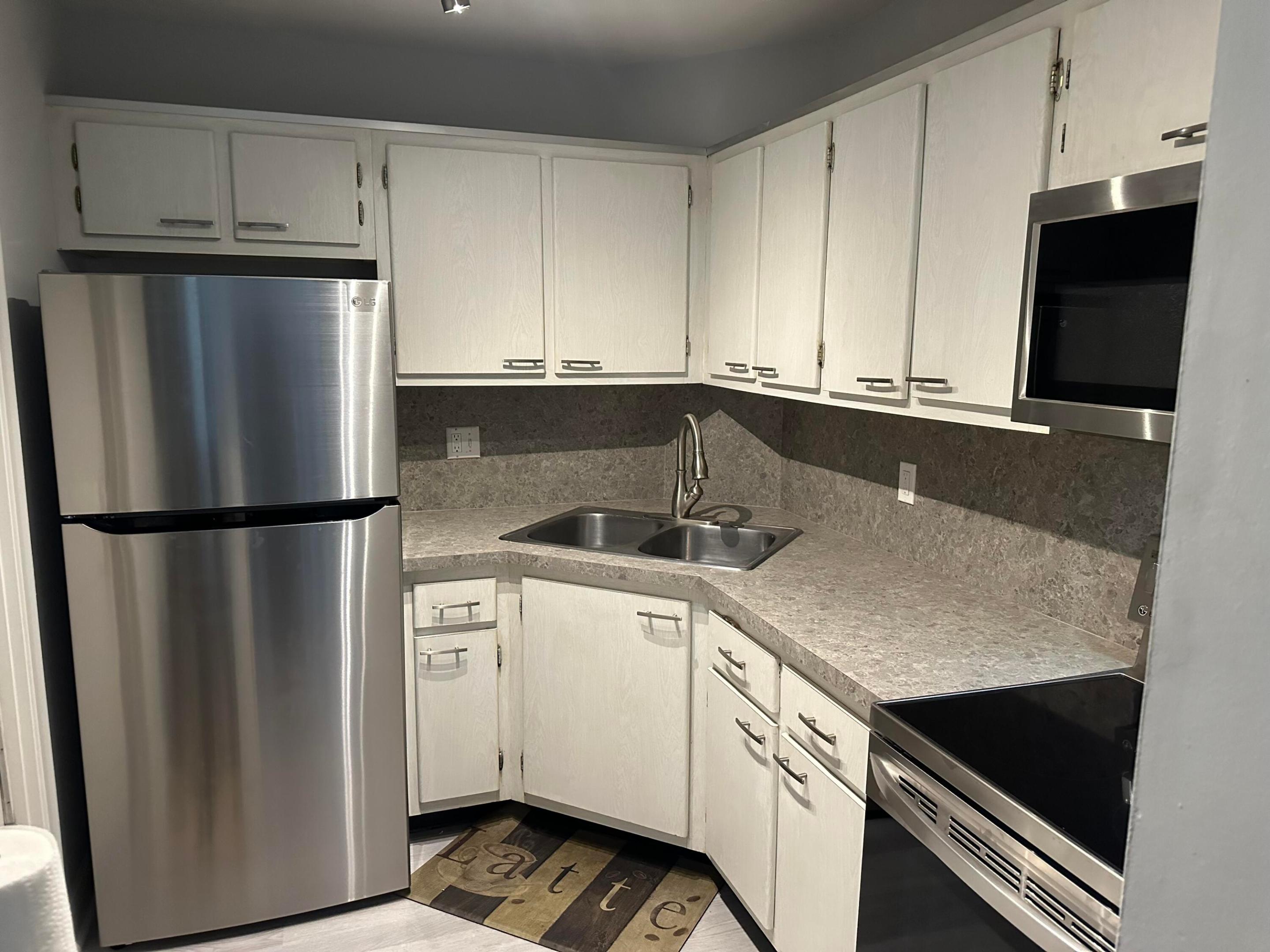 MANOR GROVE VILLAGE TWO CONDO - Residential