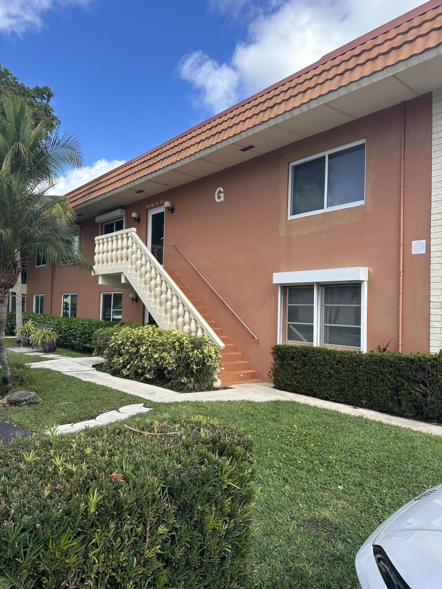 MANOR GROVE VILLAGE TWO CONDO - Residential