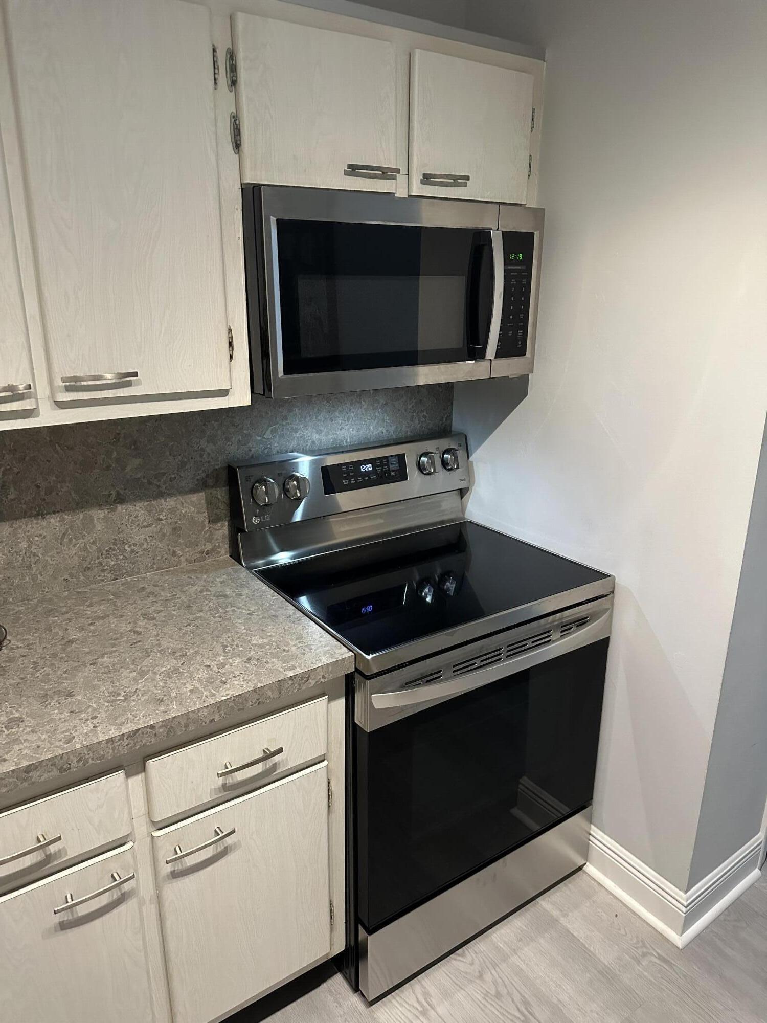 MANOR GROVE VILLAGE TWO CONDO - Residential