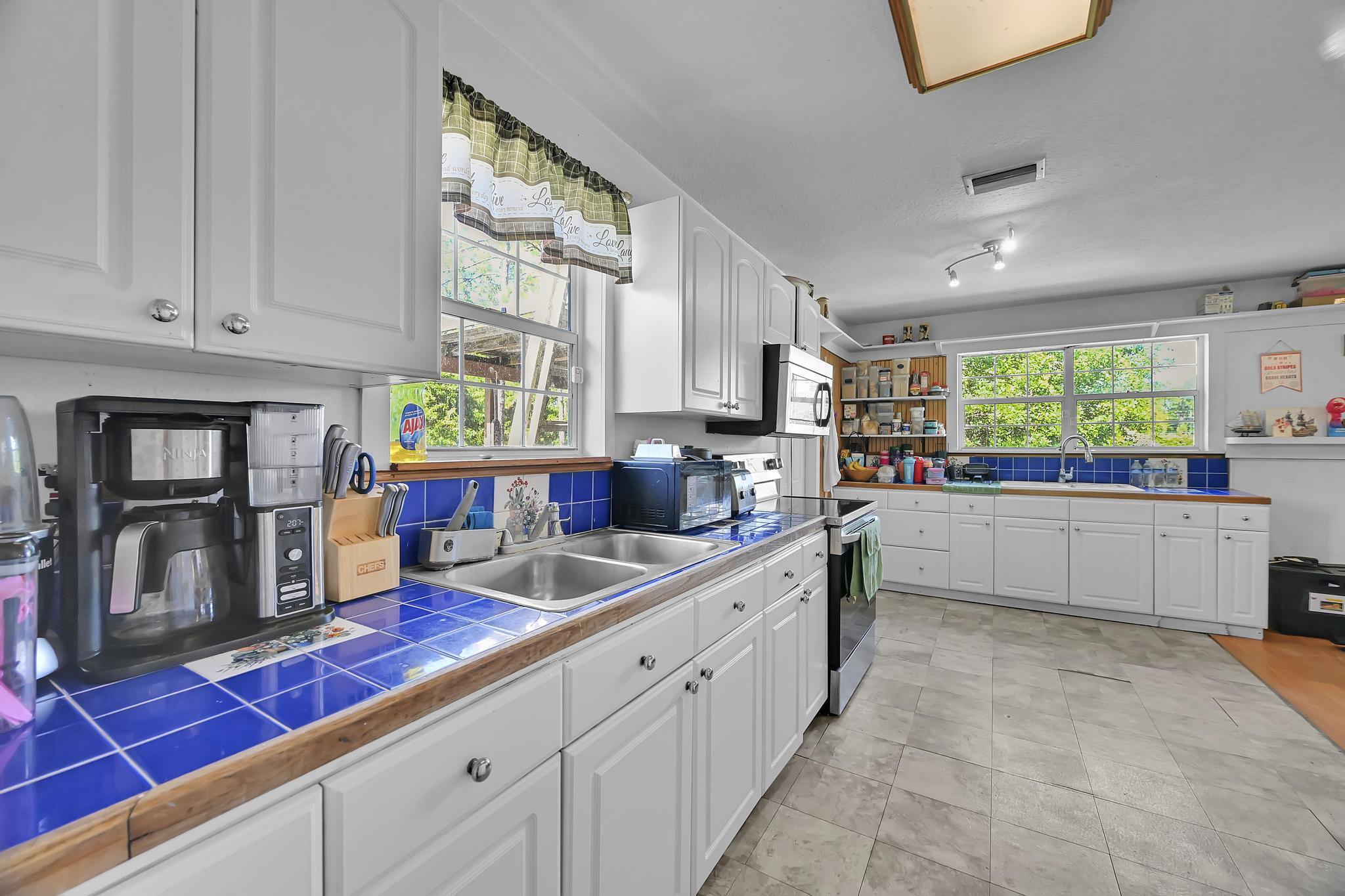 Acreage - Residential