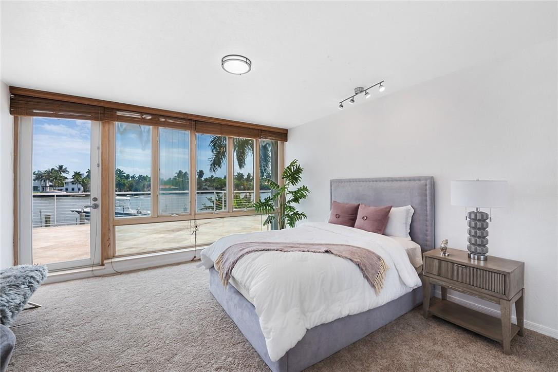 Hollywood Lakes Sec 1-32 - Residential