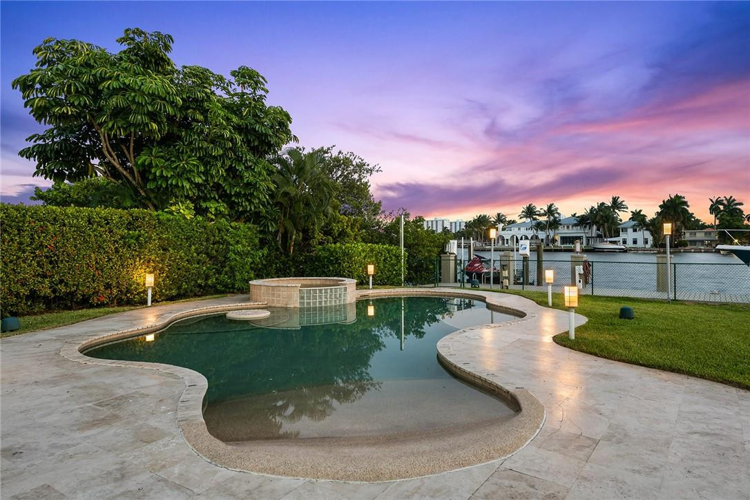 Hollywood Lakes Sec 1-32 - Residential