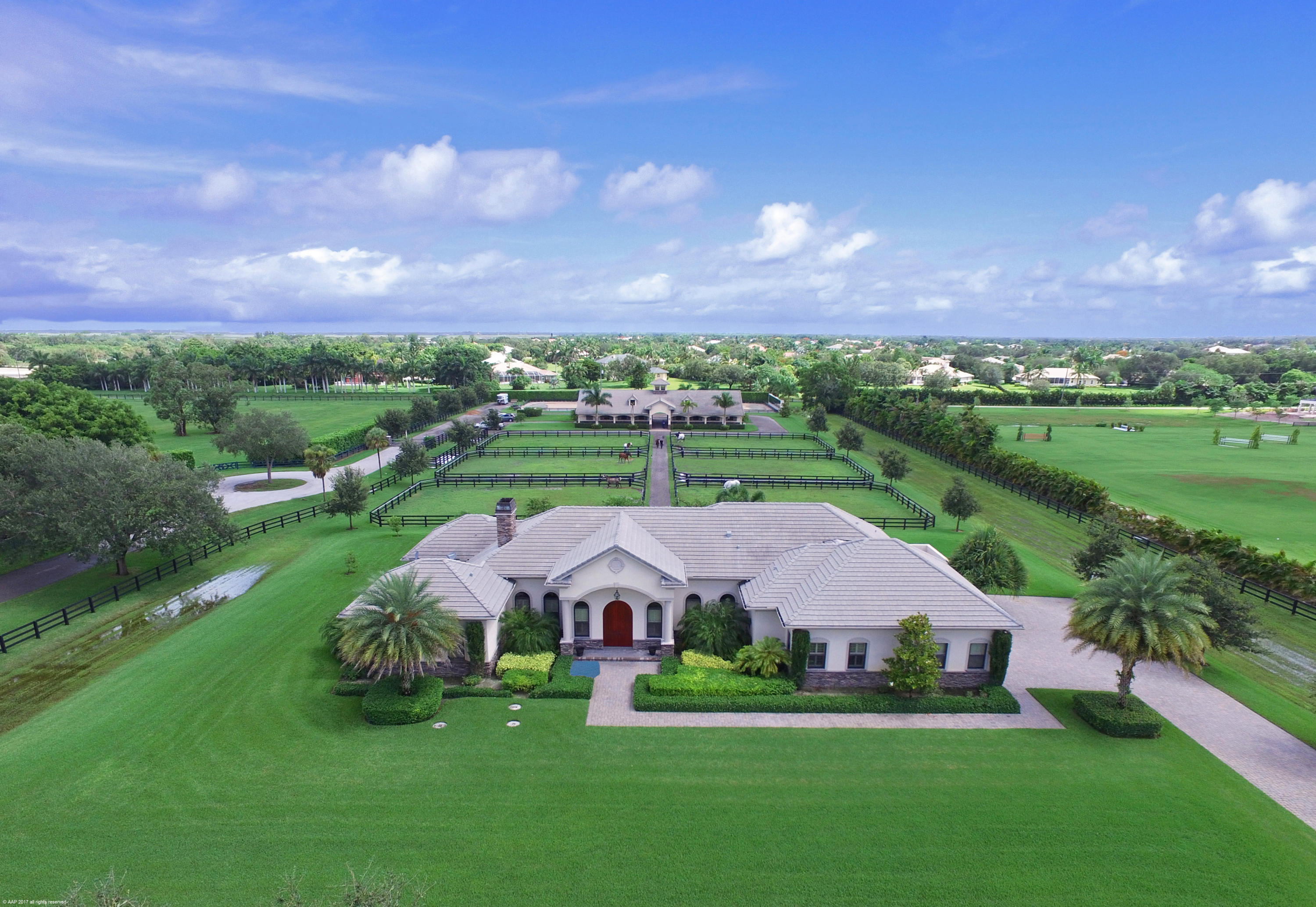 PALM BEACH POINT - Residential