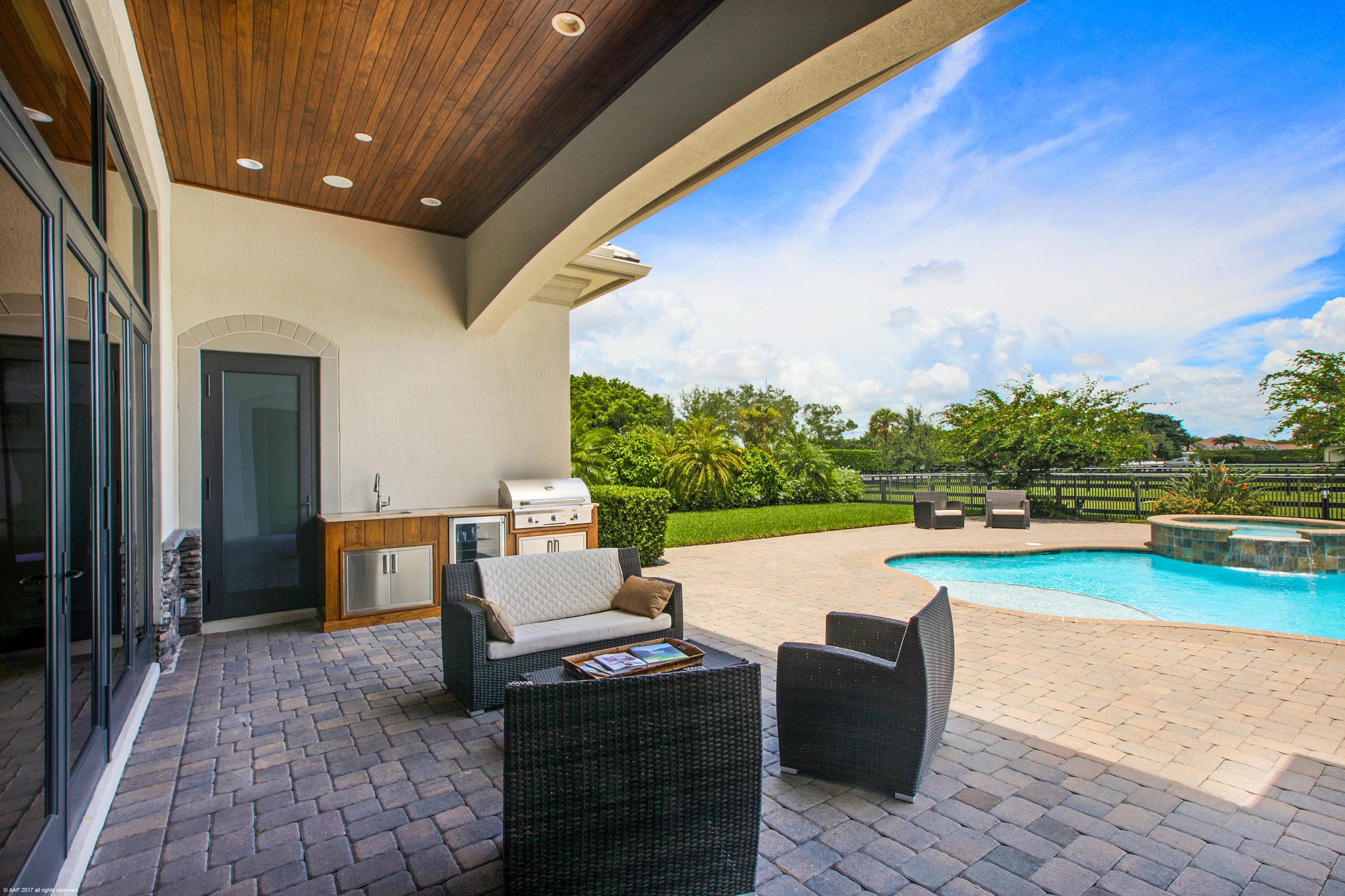 PALM BEACH POINT - Residential