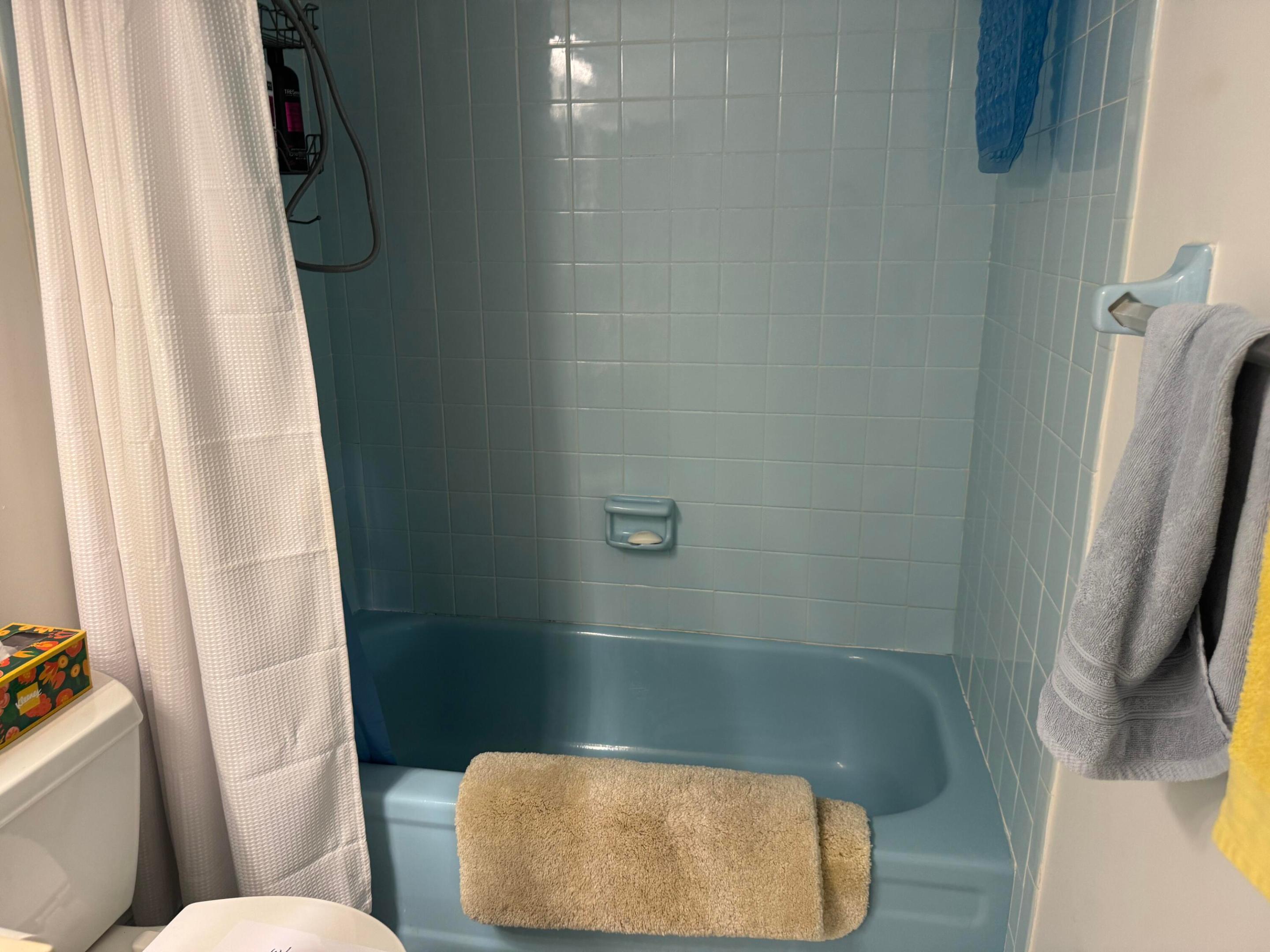 ORIOLE GOLF & TENNIS CLUB CONDO - Residential