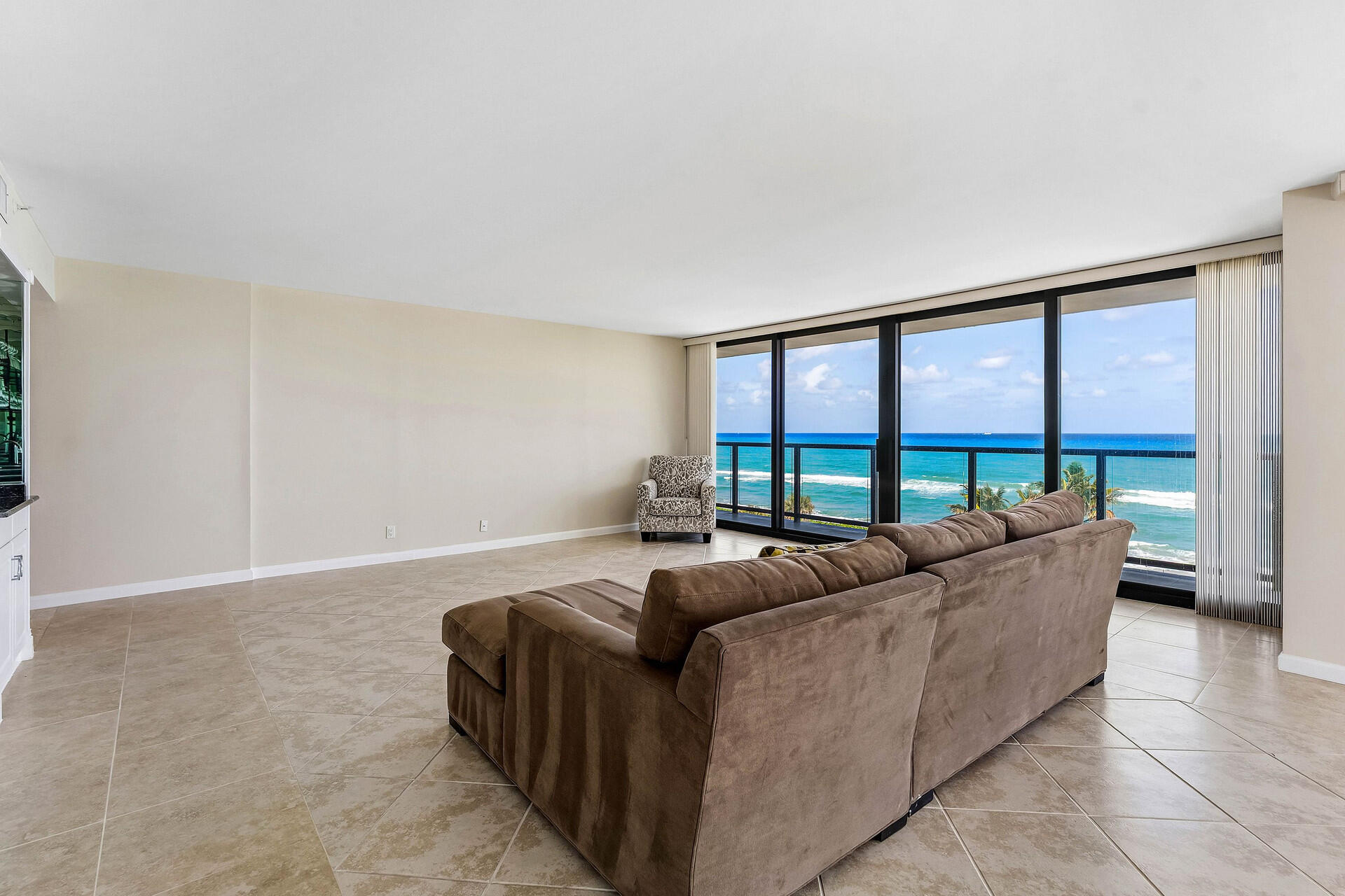 HALCYON OF PALM BEACH - Residential