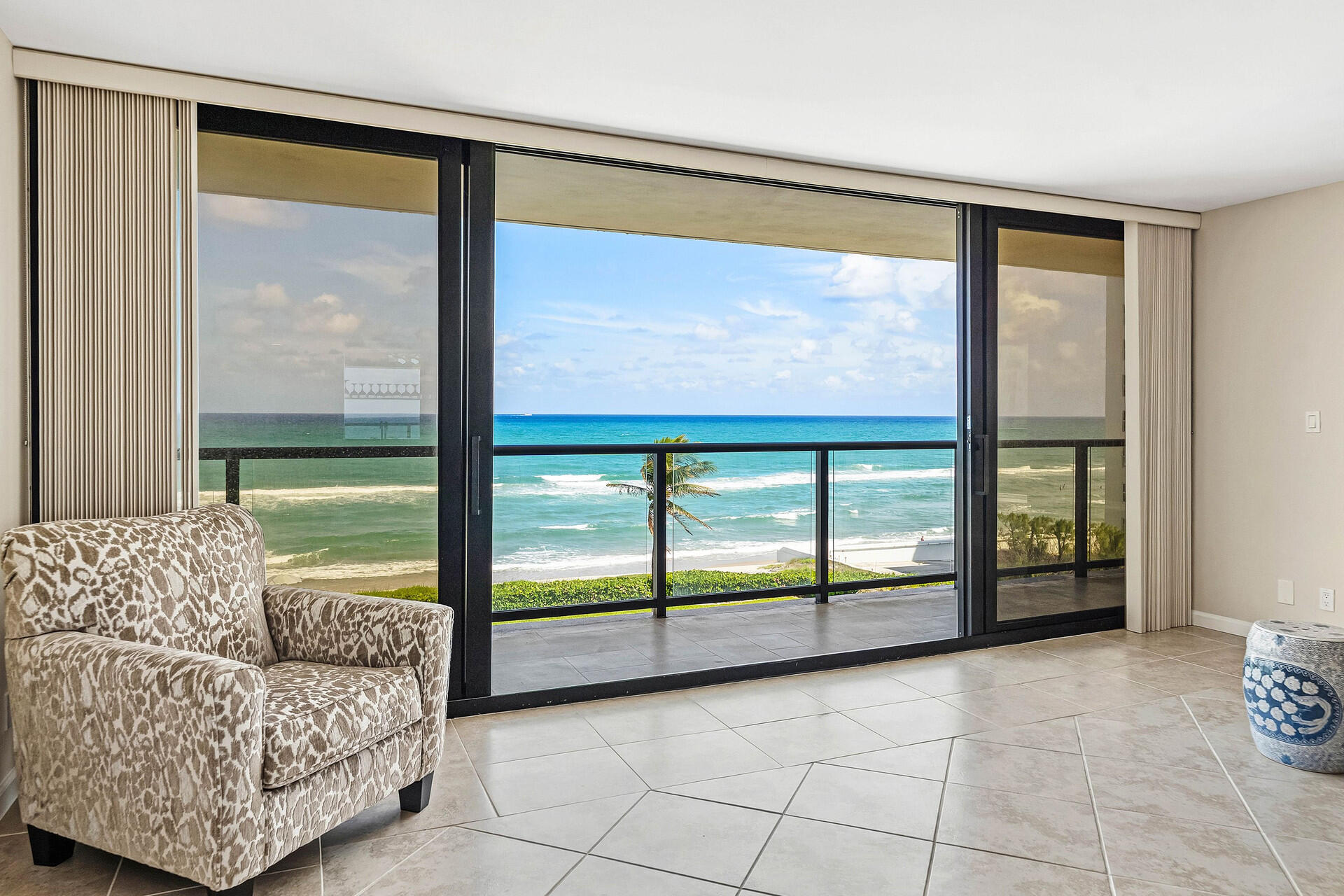 HALCYON OF PALM BEACH - Residential