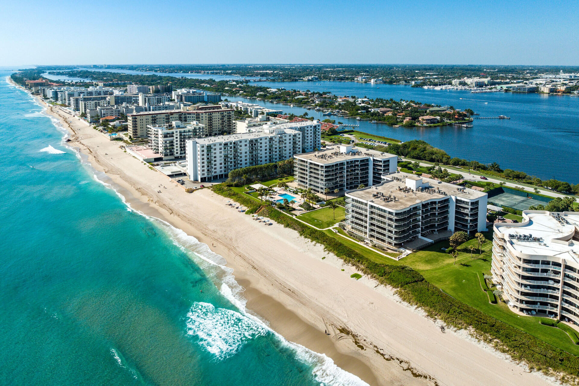 HALCYON OF PALM BEACH - Residential