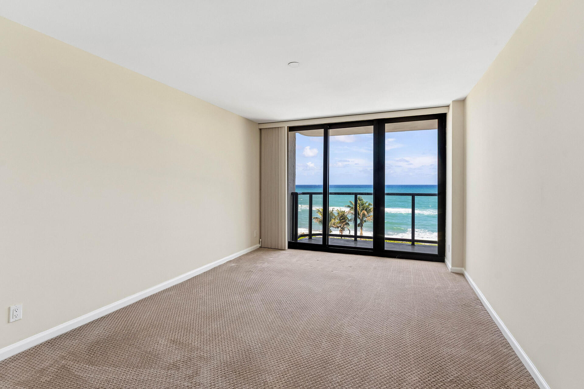 HALCYON OF PALM BEACH - Residential