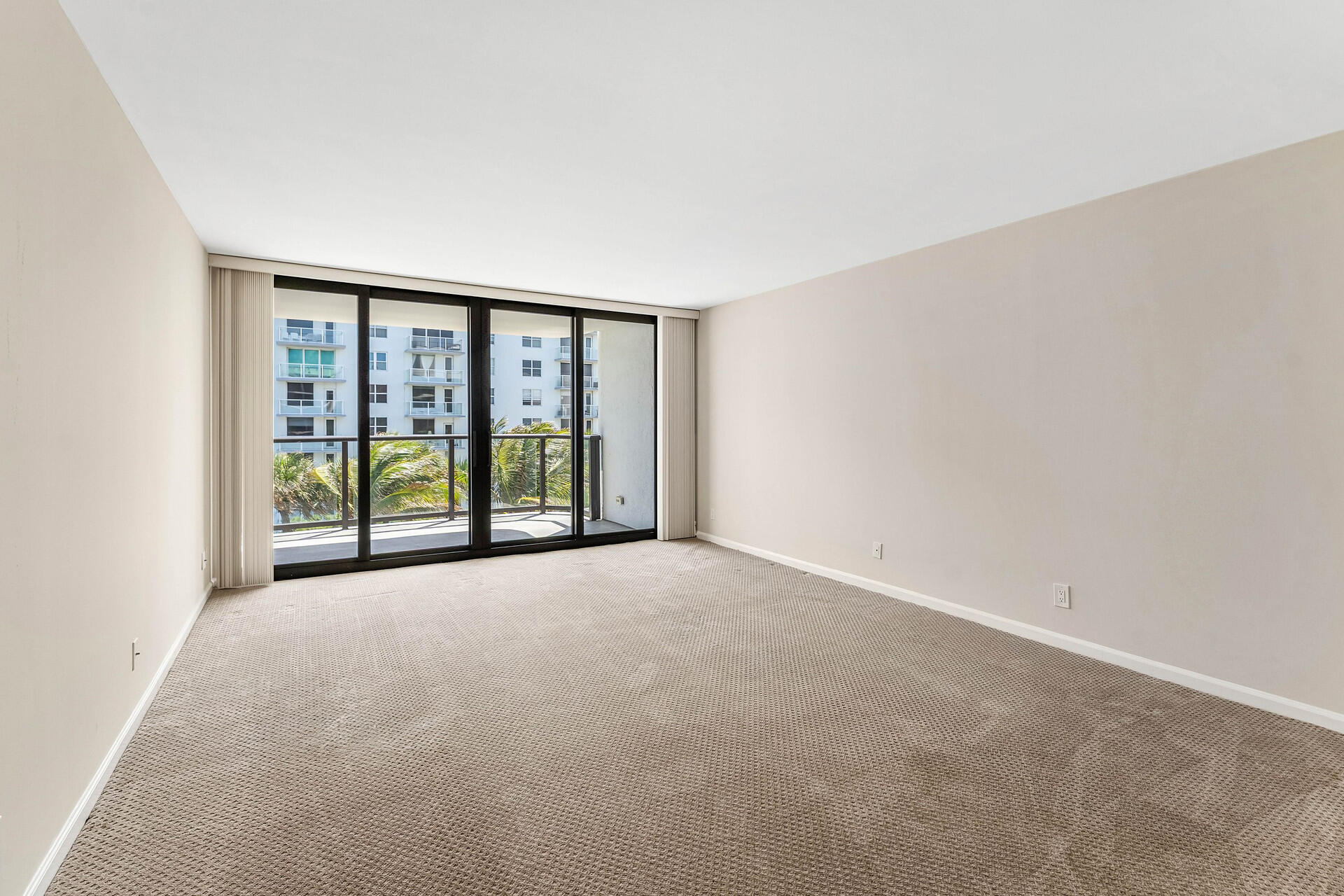 HALCYON OF PALM BEACH - Residential