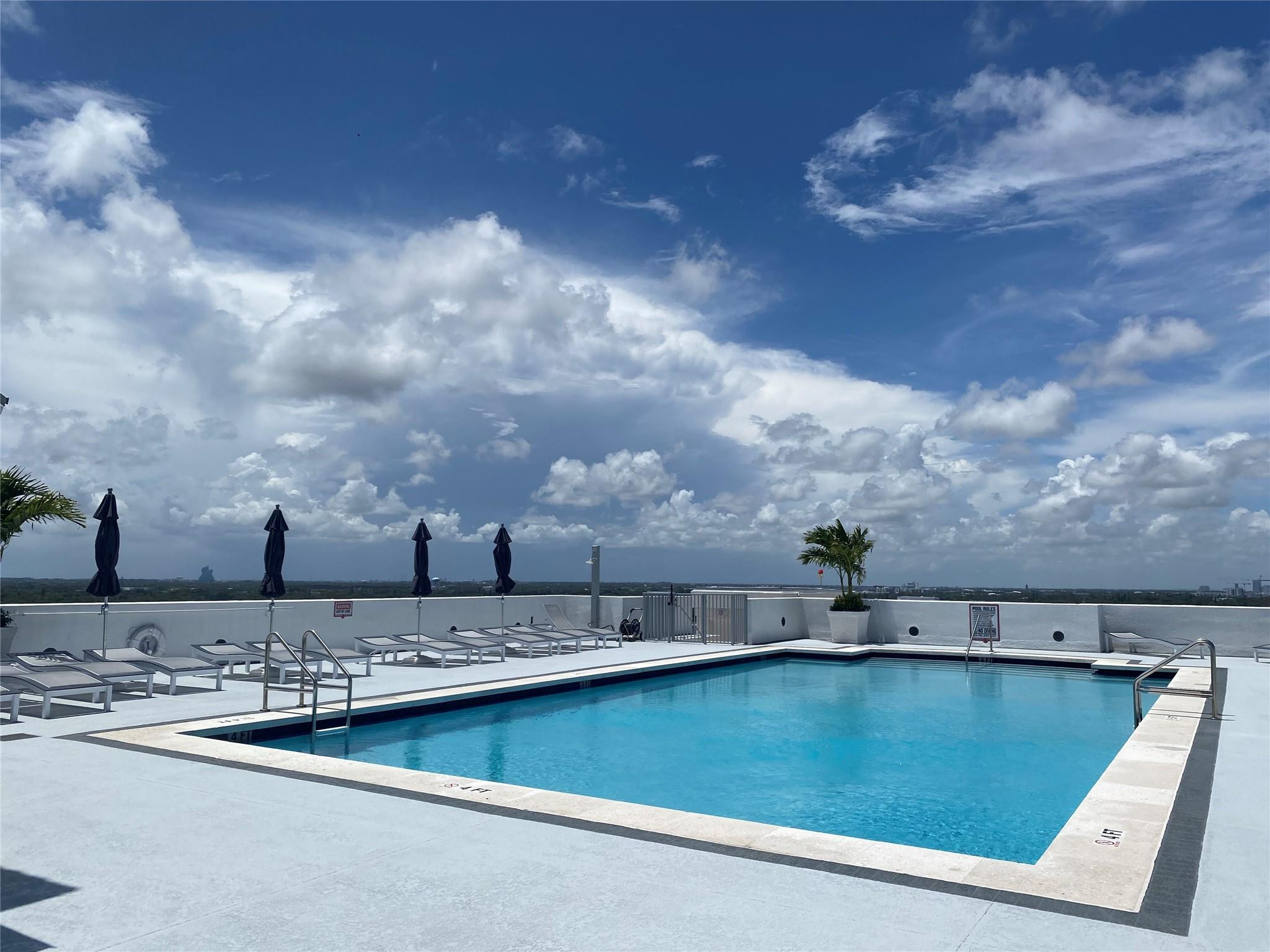 Radius Condo - Residential