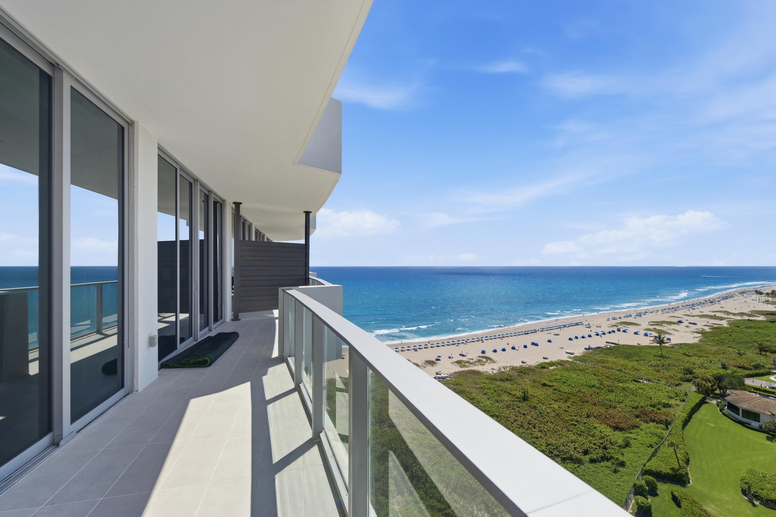 Amrit Ocean - Residential