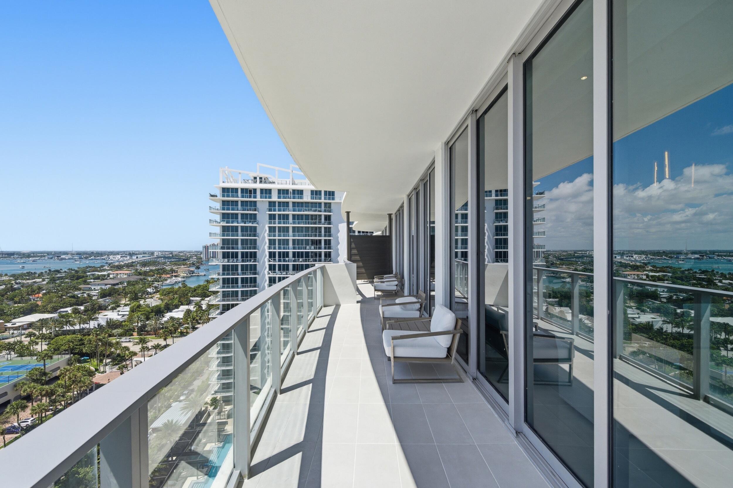 Amrit Ocean - Residential