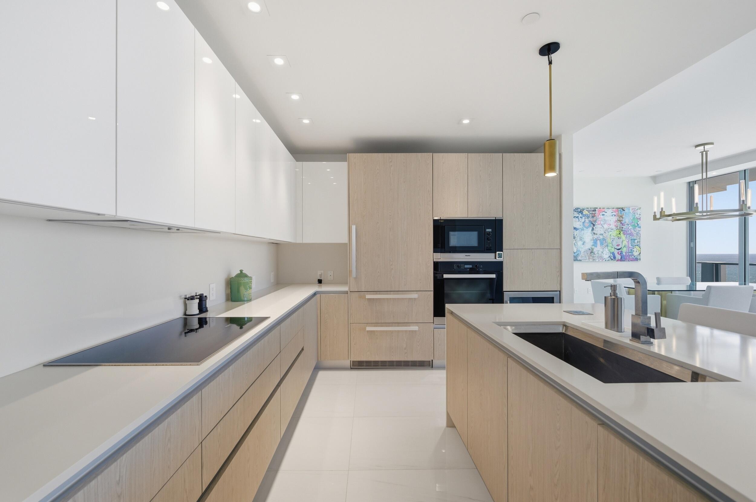 Amrit Ocean - Residential