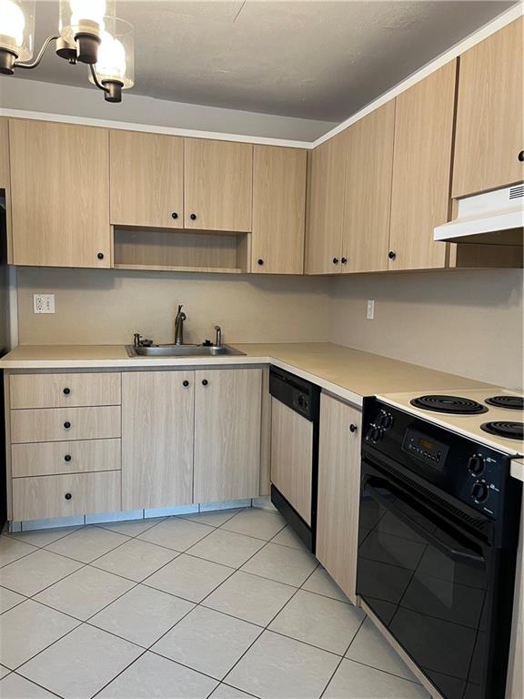 Lauderdale West - Residential