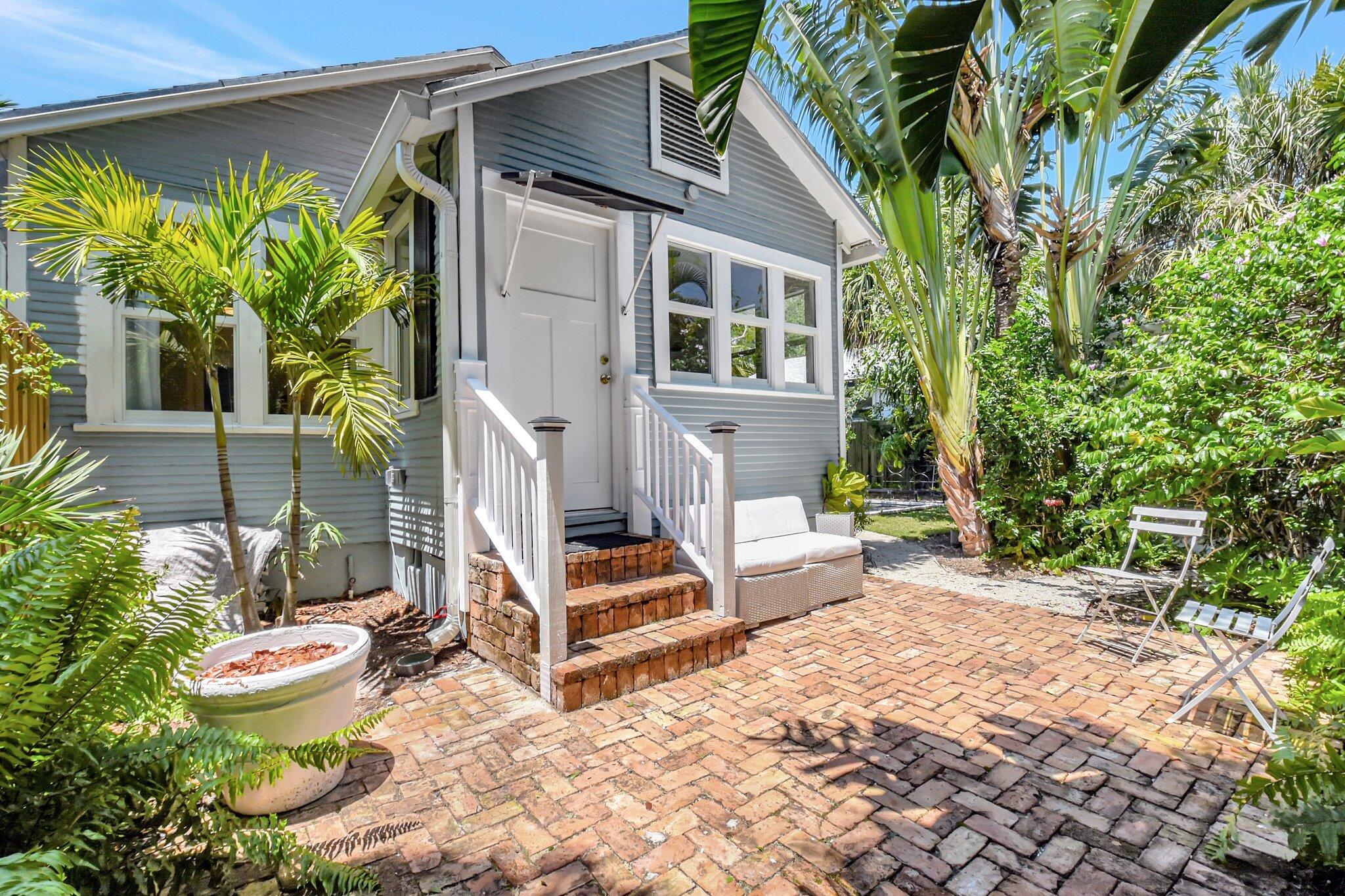 LAKE WORTH BEACH - Residential Lease