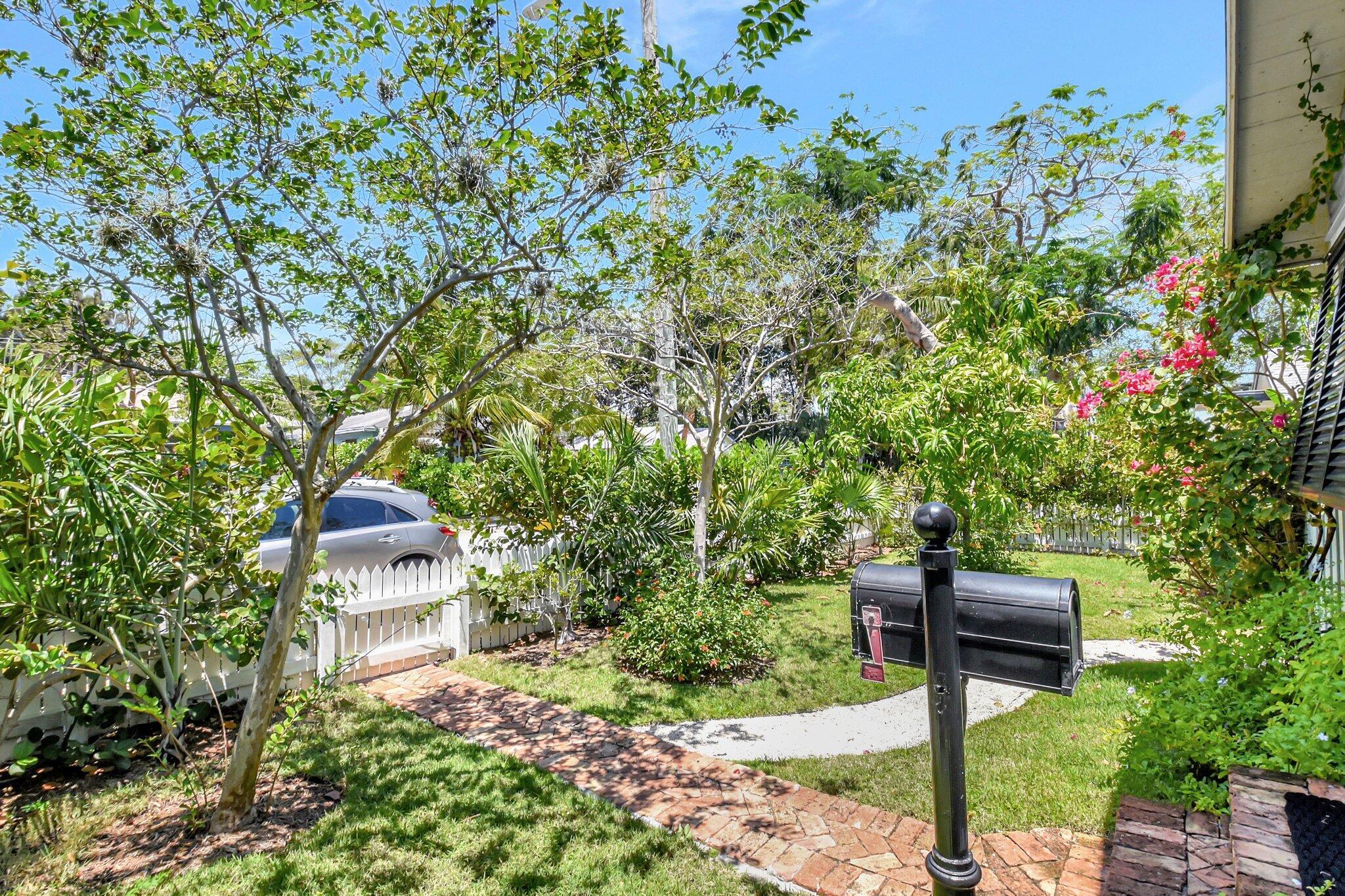 LAKE WORTH BEACH - Residential Lease