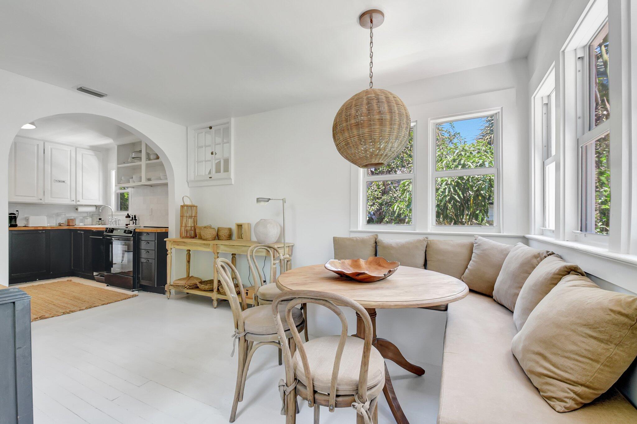LAKE WORTH BEACH - Residential Lease