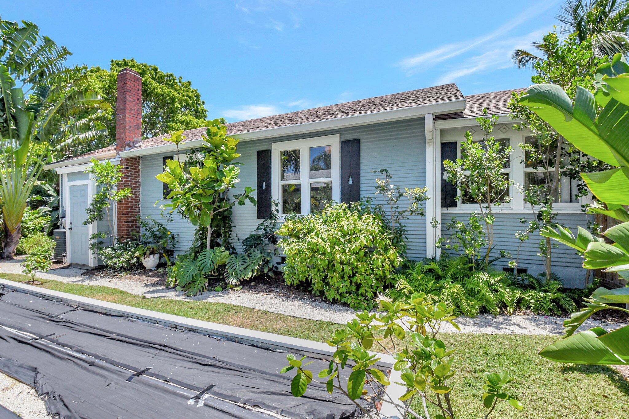 LAKE WORTH BEACH - Residential Lease