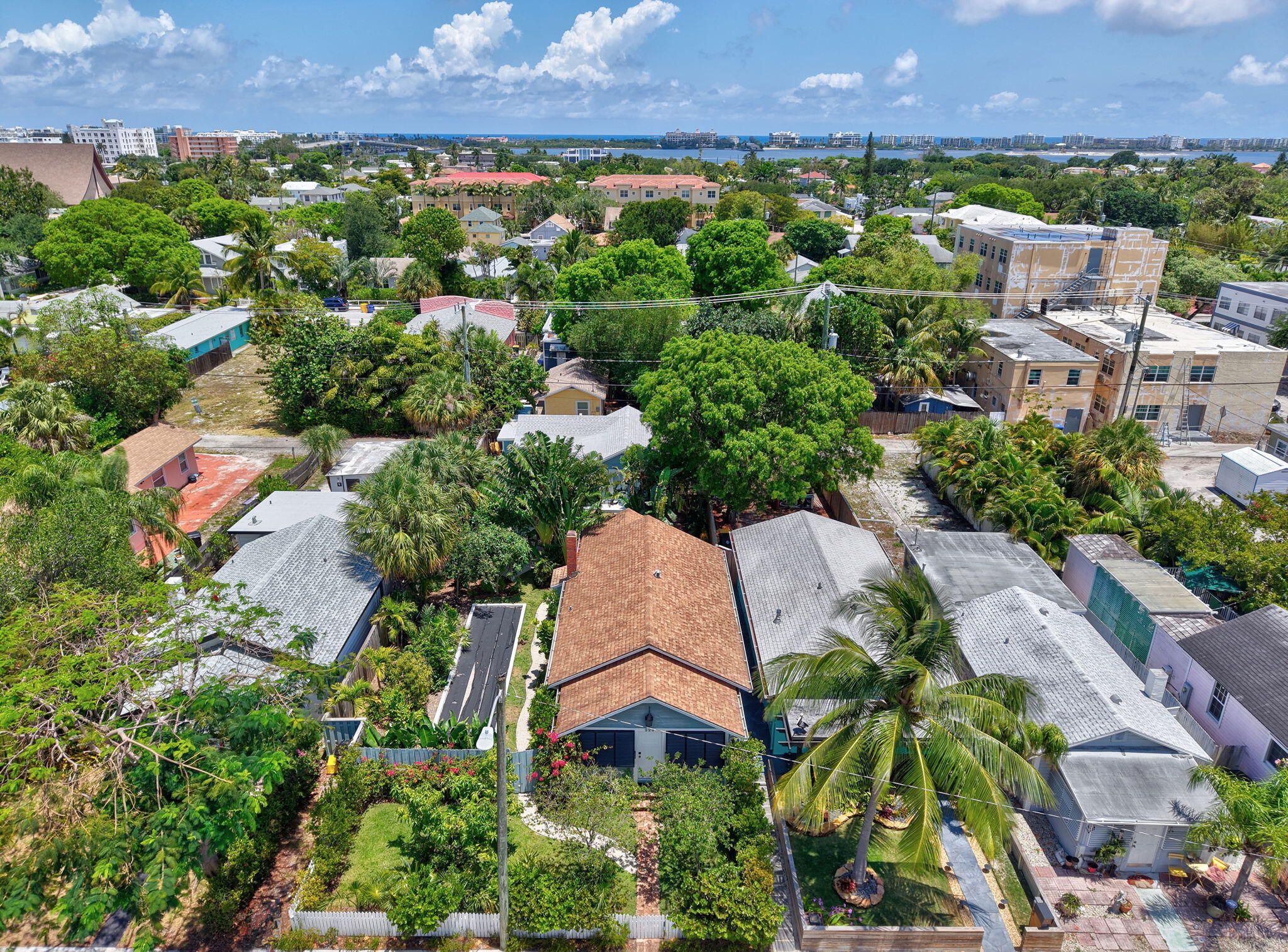 LAKE WORTH BEACH - Residential Lease