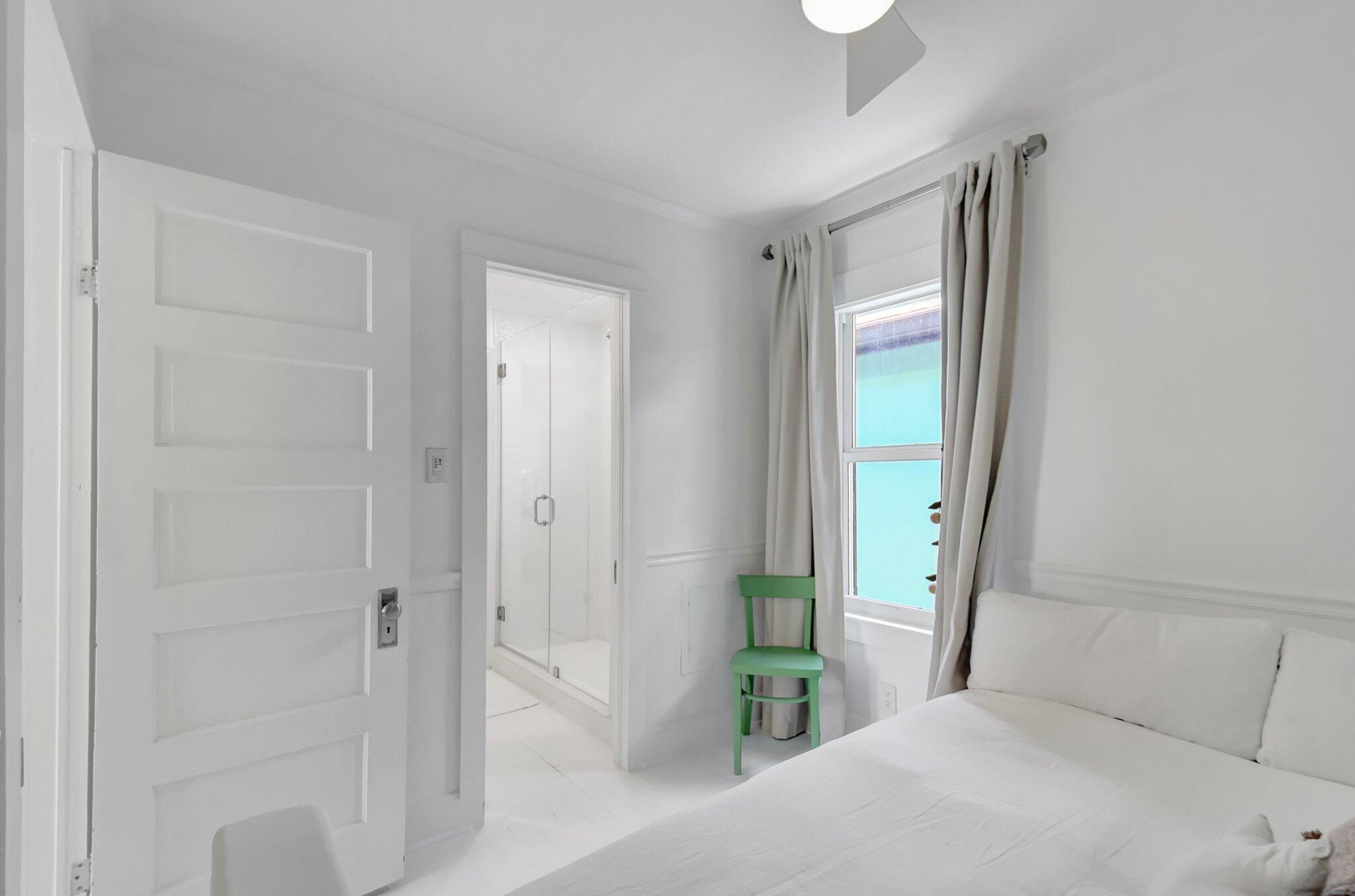 LAKE WORTH BEACH - Residential Lease