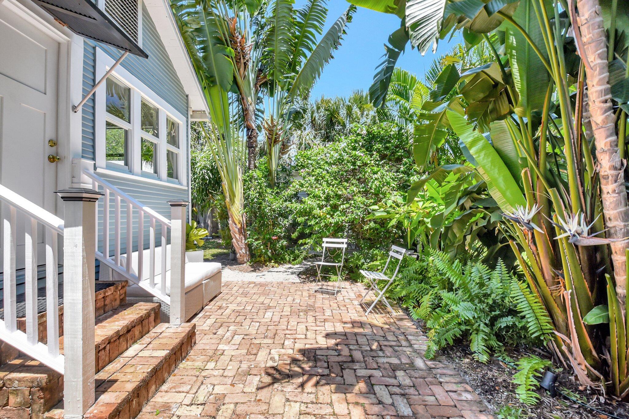 LAKE WORTH BEACH - Residential Lease