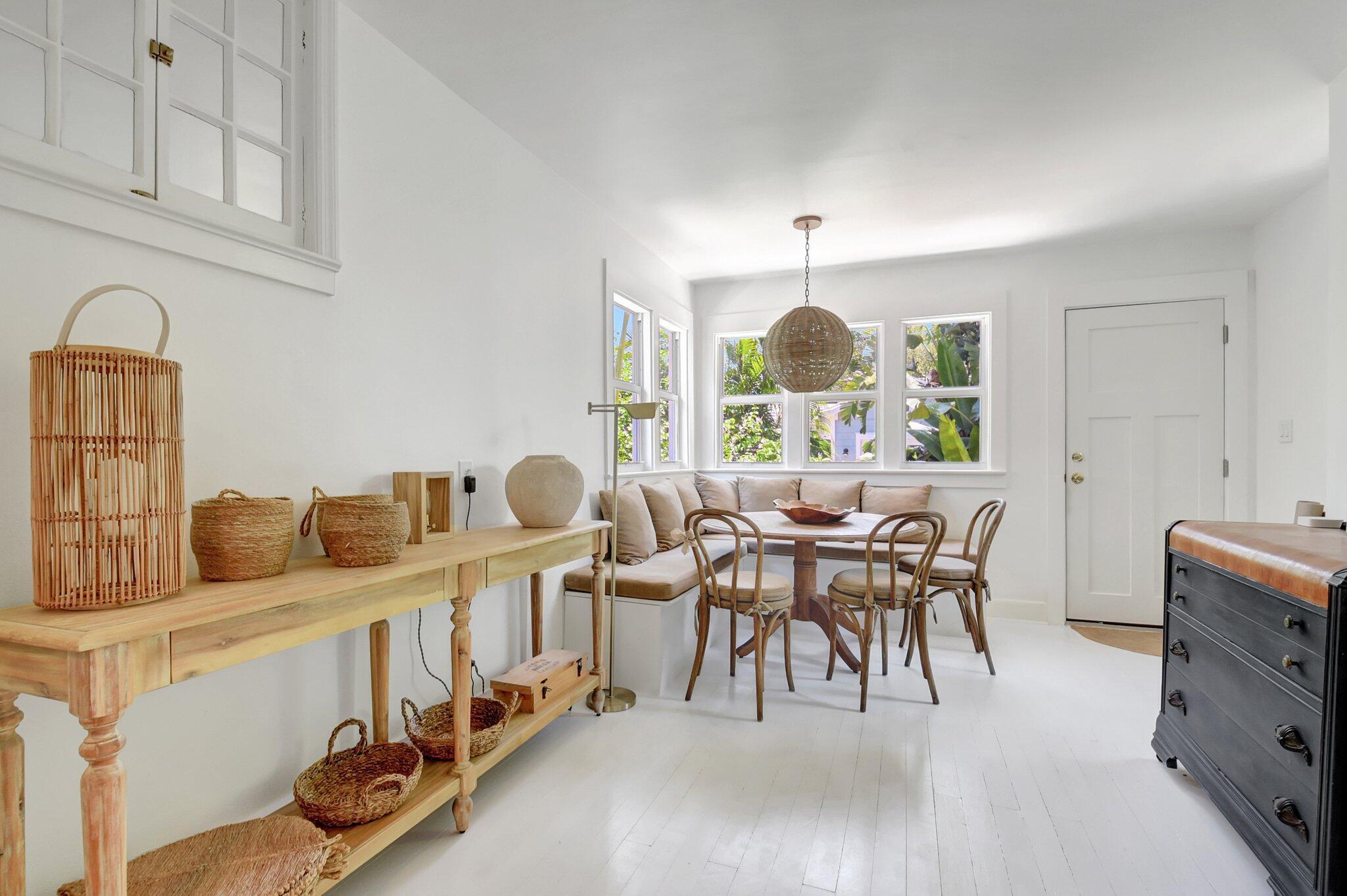 LAKE WORTH BEACH - Residential Lease