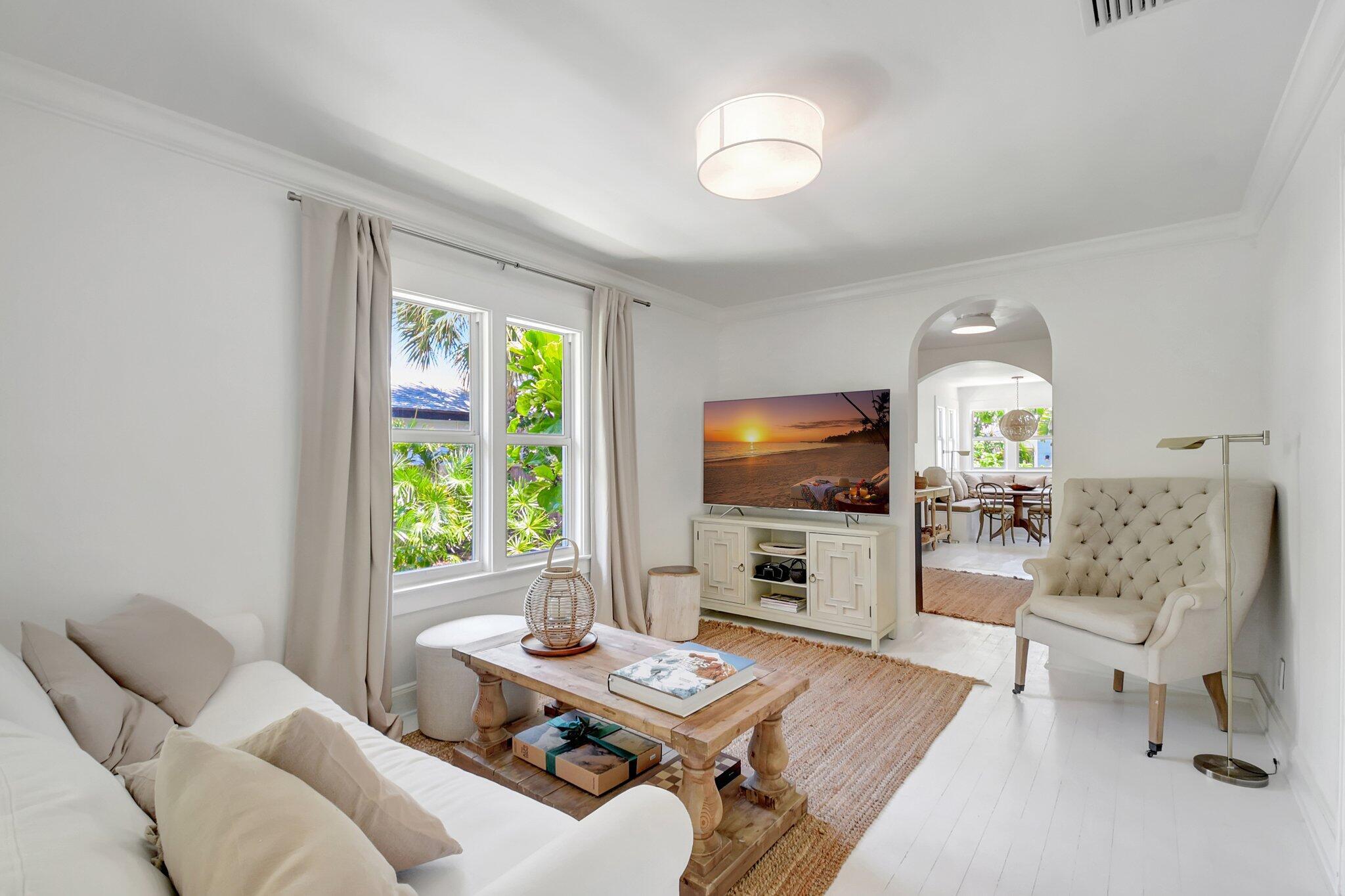 LAKE WORTH BEACH - Residential Lease