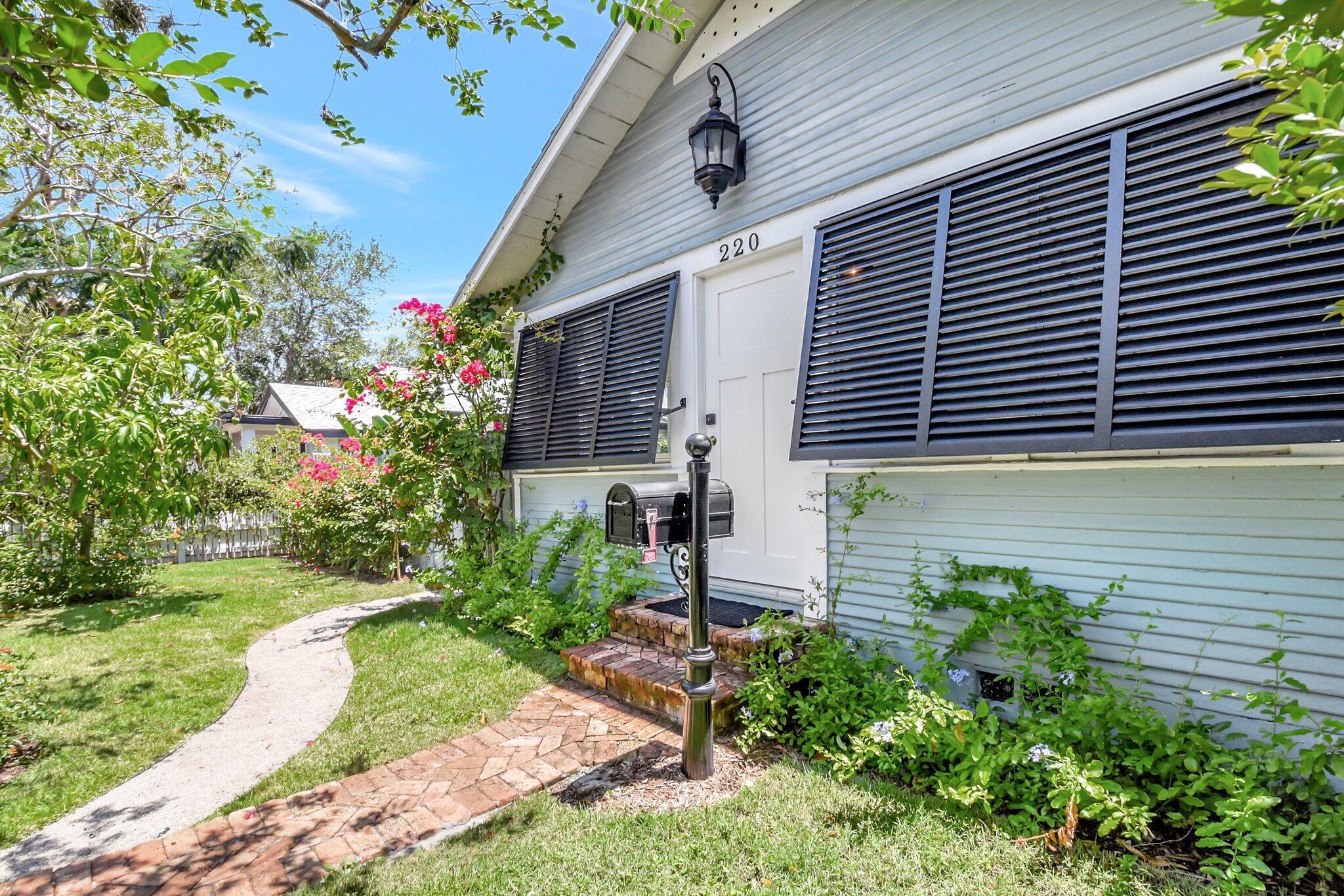 LAKE WORTH BEACH - Residential Lease