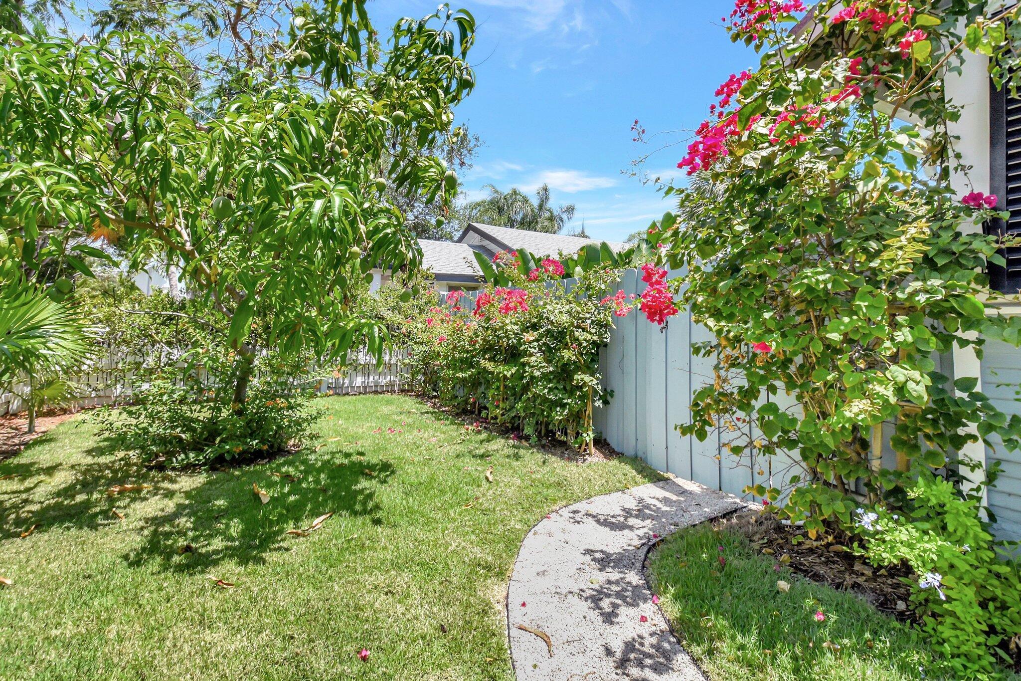 LAKE WORTH BEACH - Residential Lease