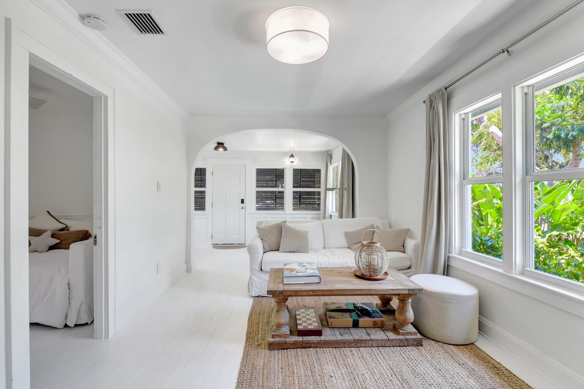 LAKE WORTH BEACH - Residential Lease