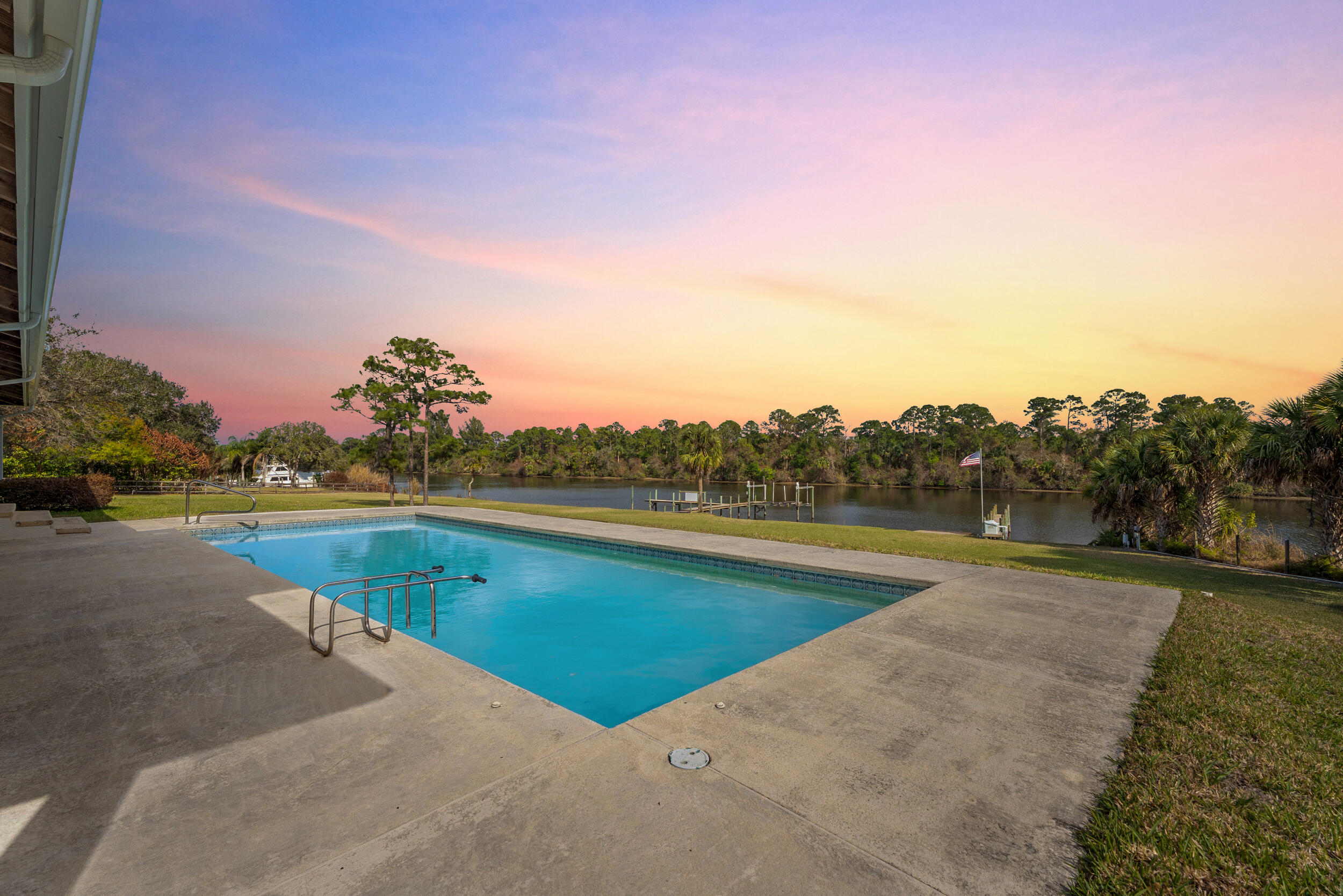 GREENRIDGE ESTATES - Land