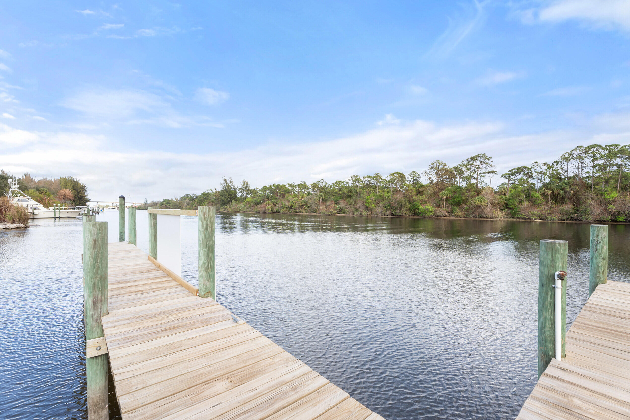 GREENRIDGE ESTATES - Land
