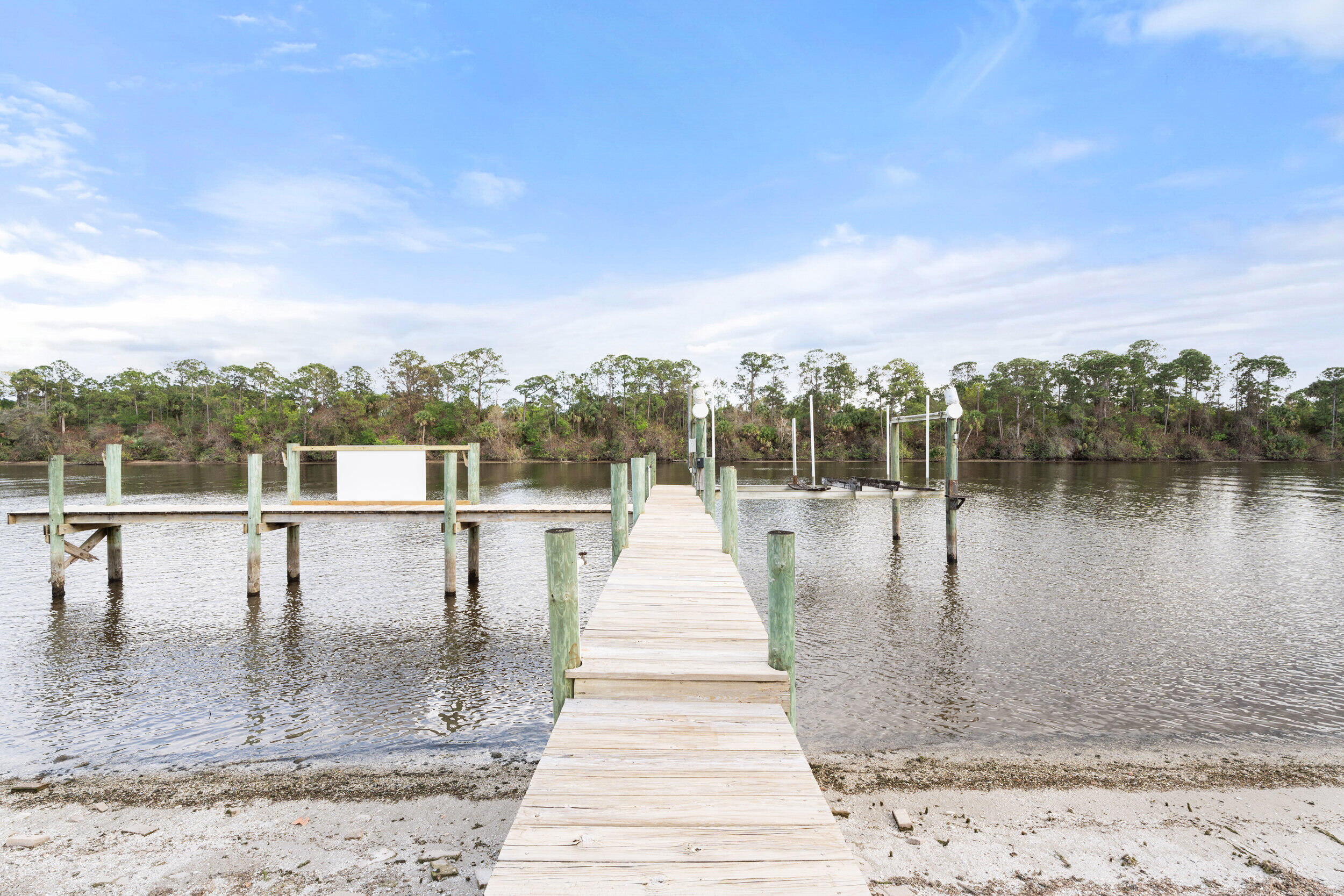 GREENRIDGE ESTATES - Land